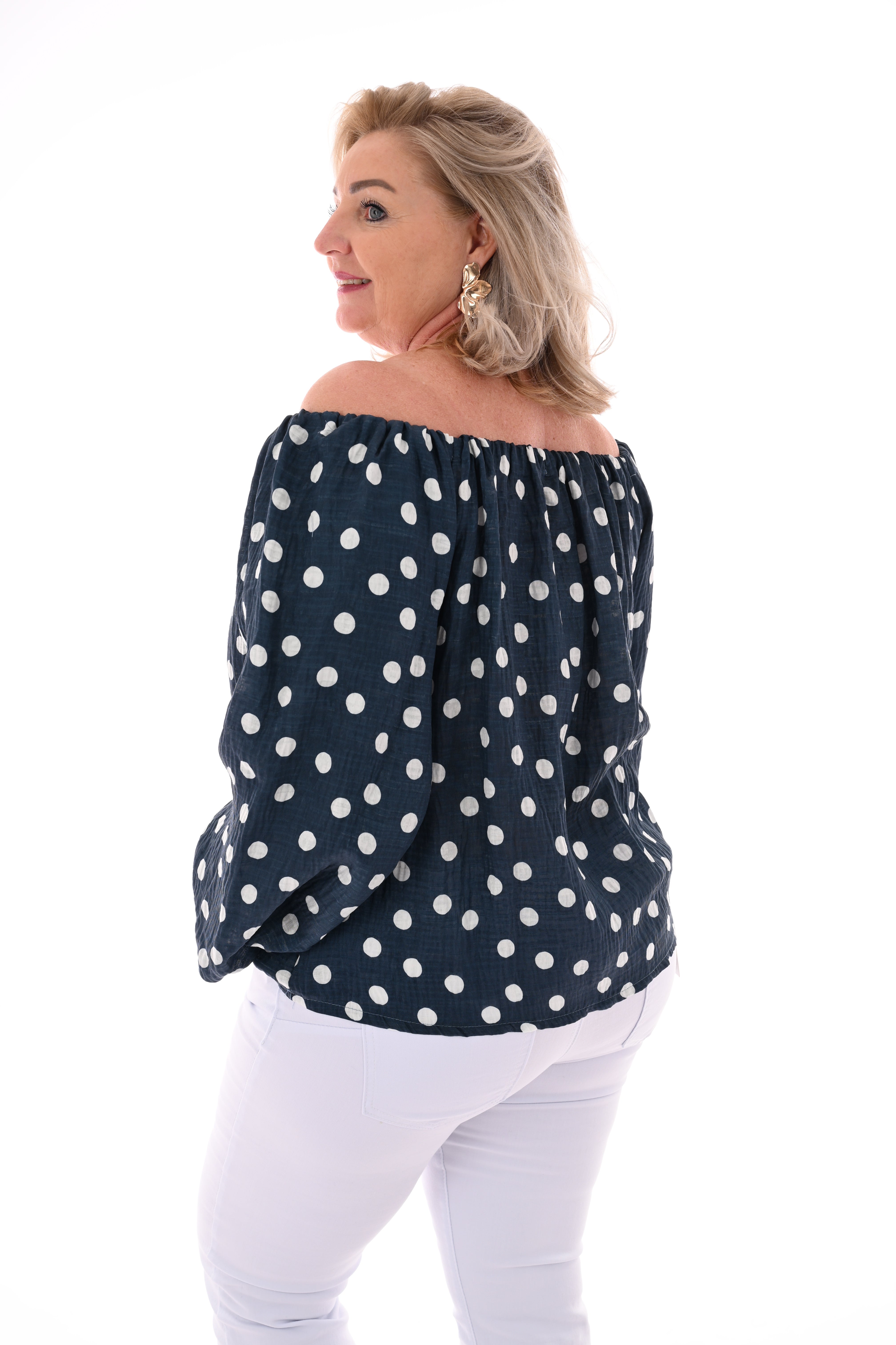 Off-shoulder top dots marineblauw