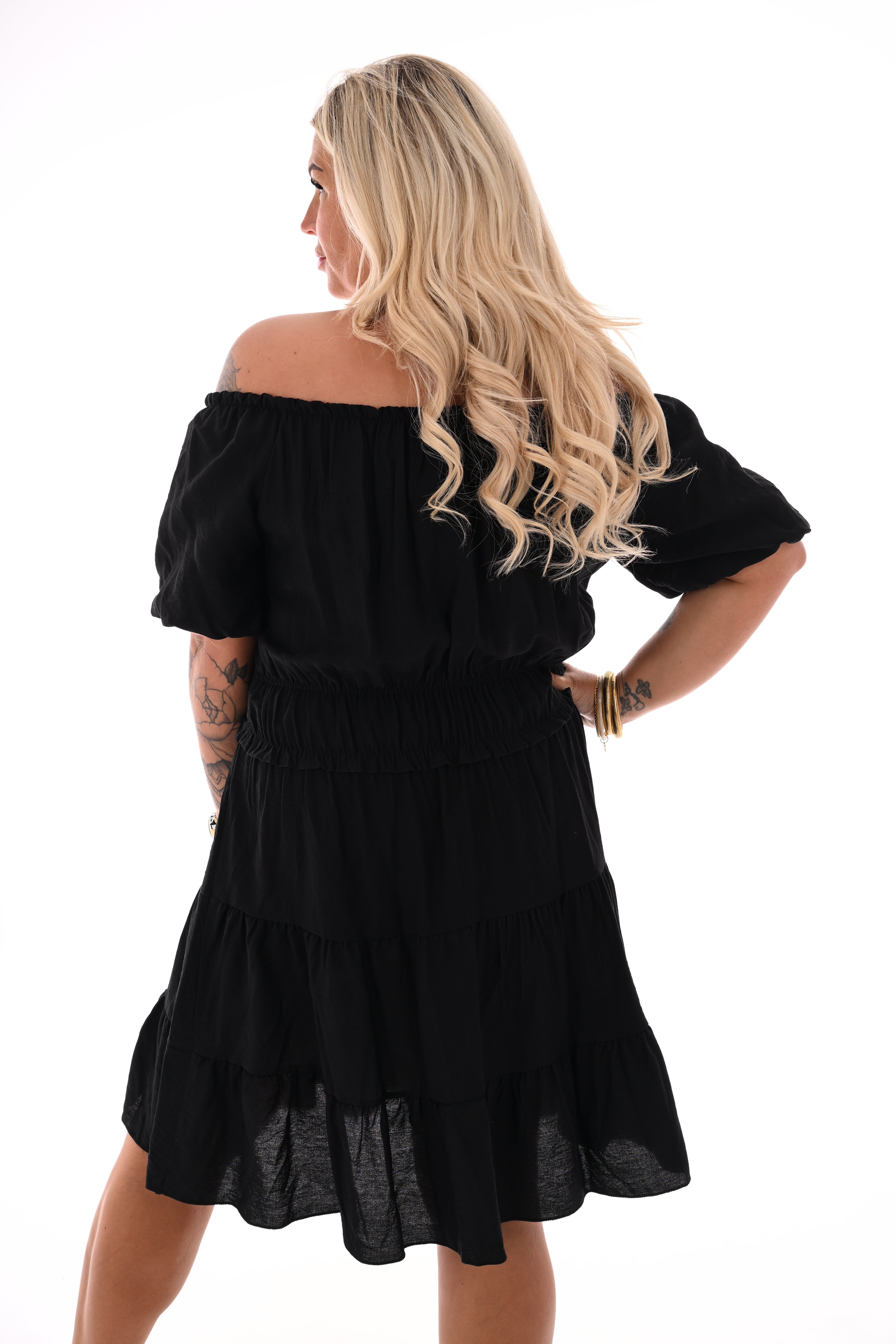 Korte jurk met gesmockte details zwart