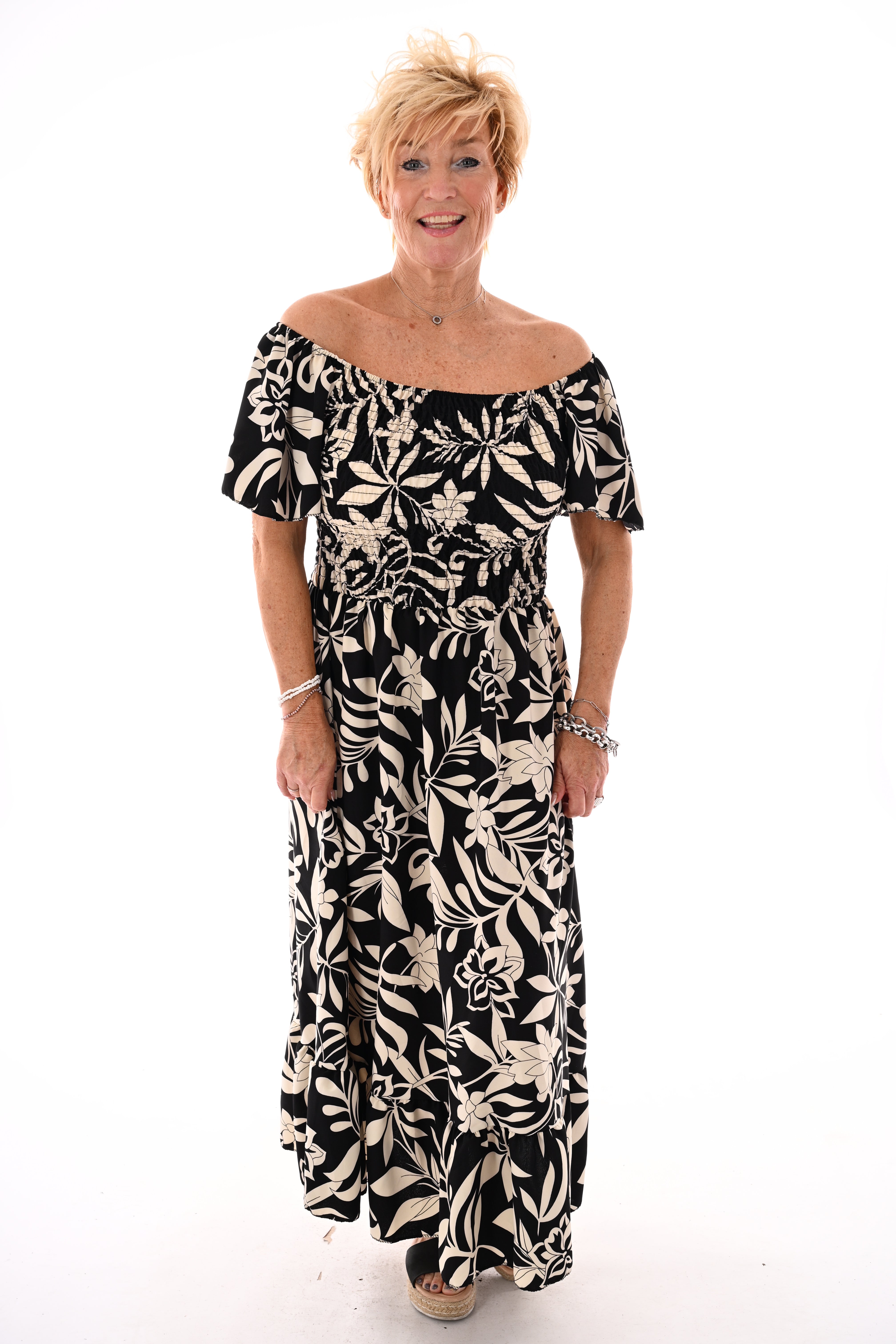 Maxi jurk smock print bloemen zwart/wit