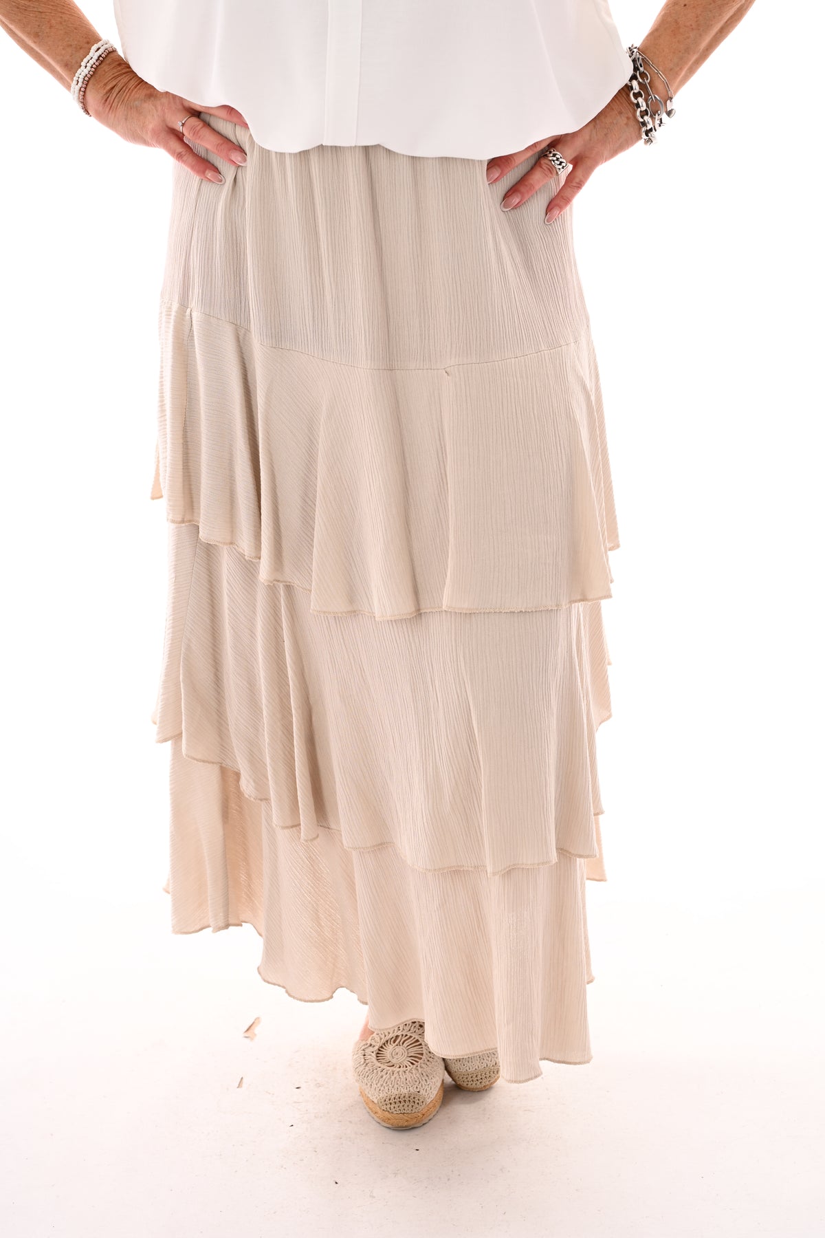 Lange rok met volantlagen beige