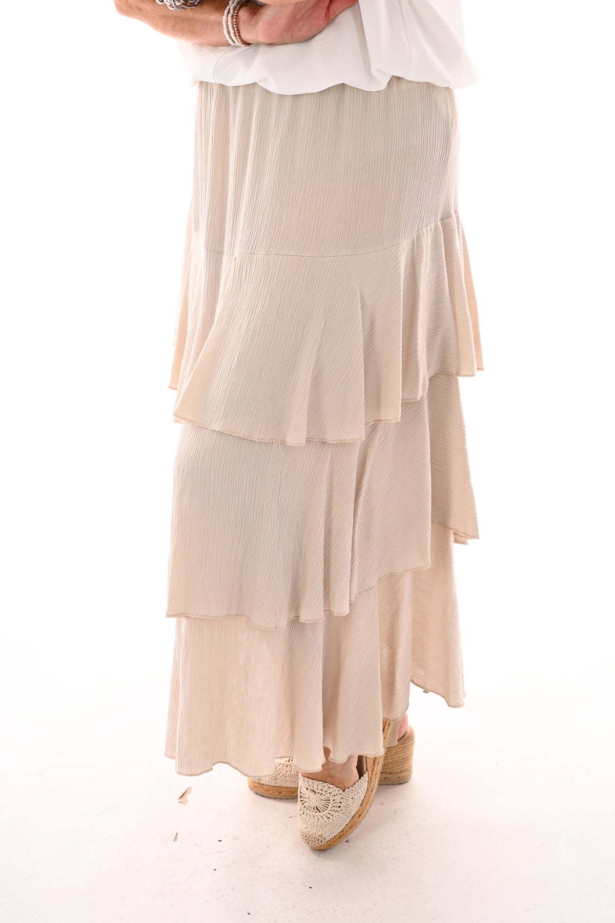 Lange rok met volantlagen beige