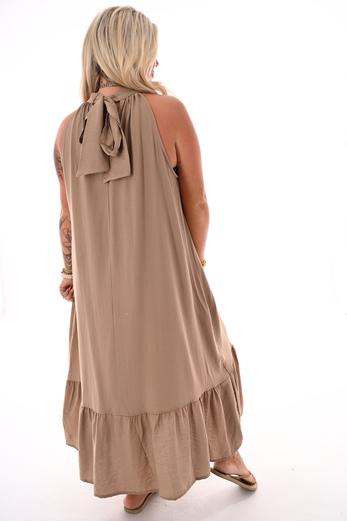Maxi jurk halter taupe