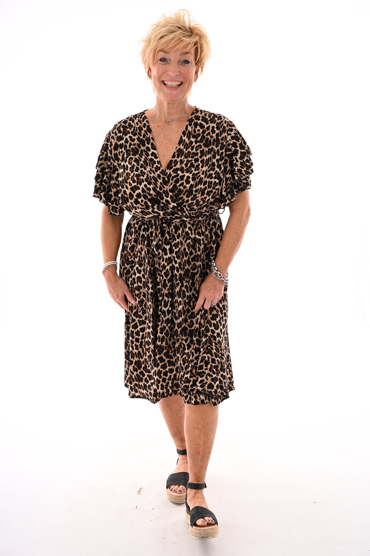 Korte jurk roezels print panter bruin