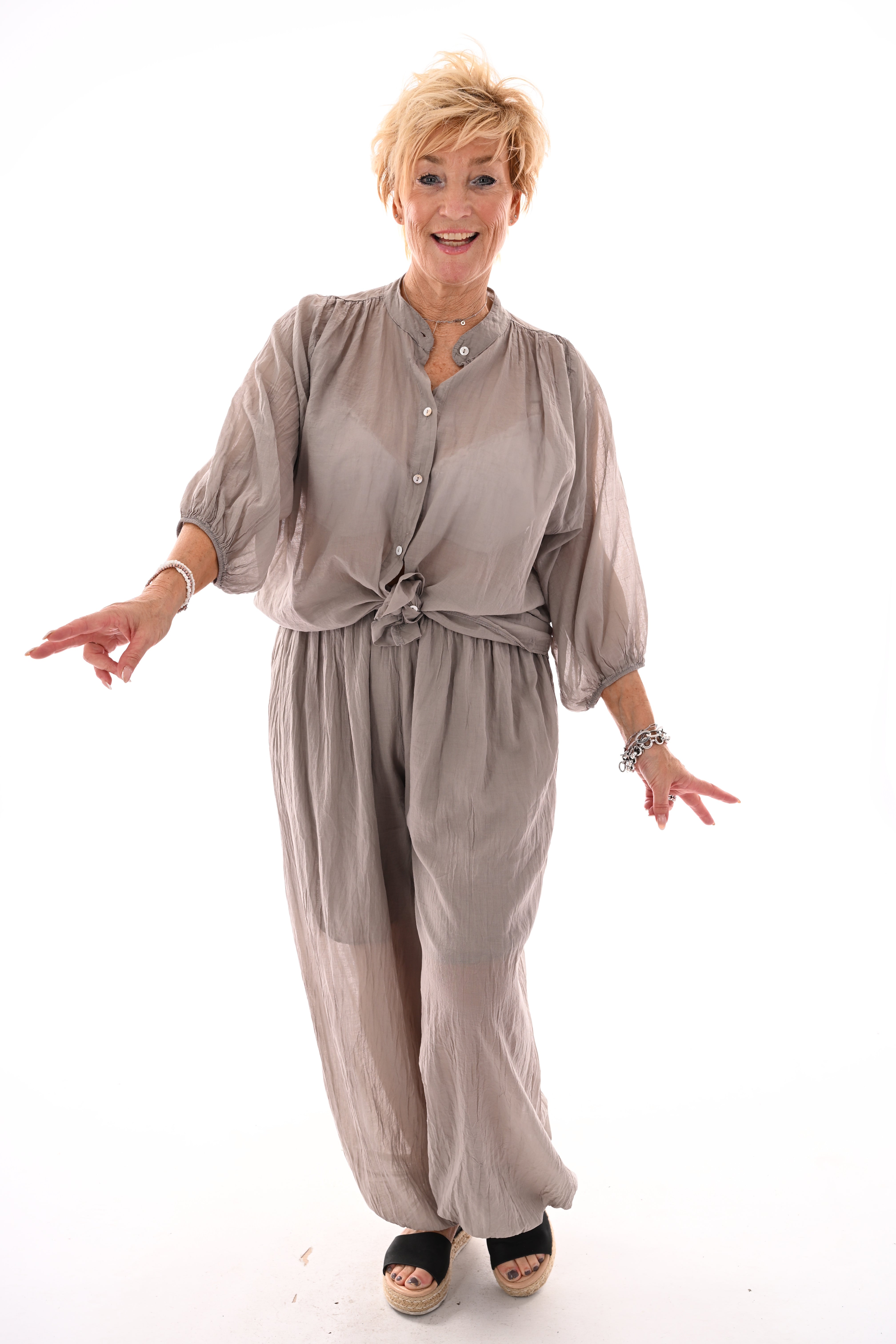 Tweedelig set ballon met blouse taupe
