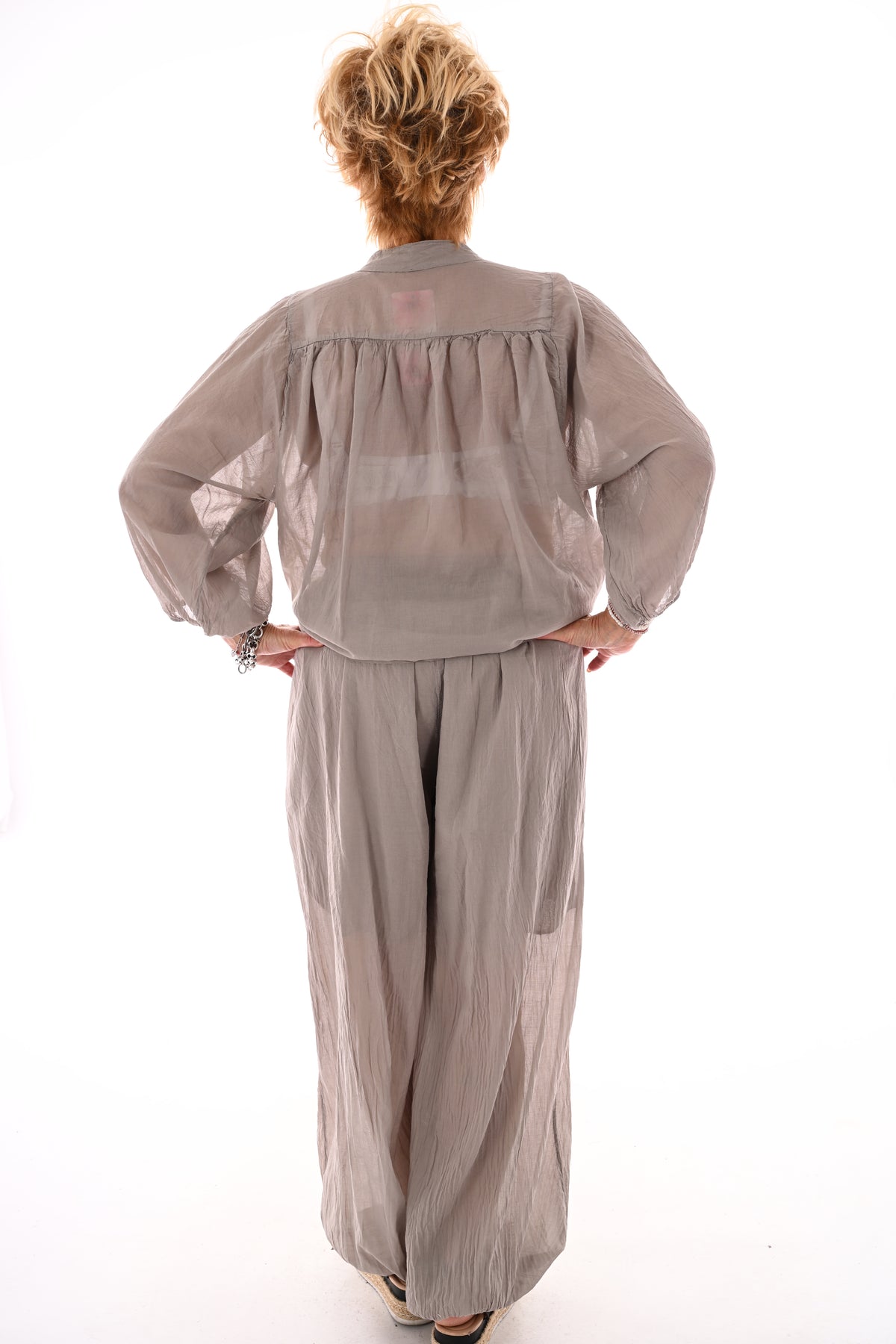 Tweedelig set ballon met blouse taupe