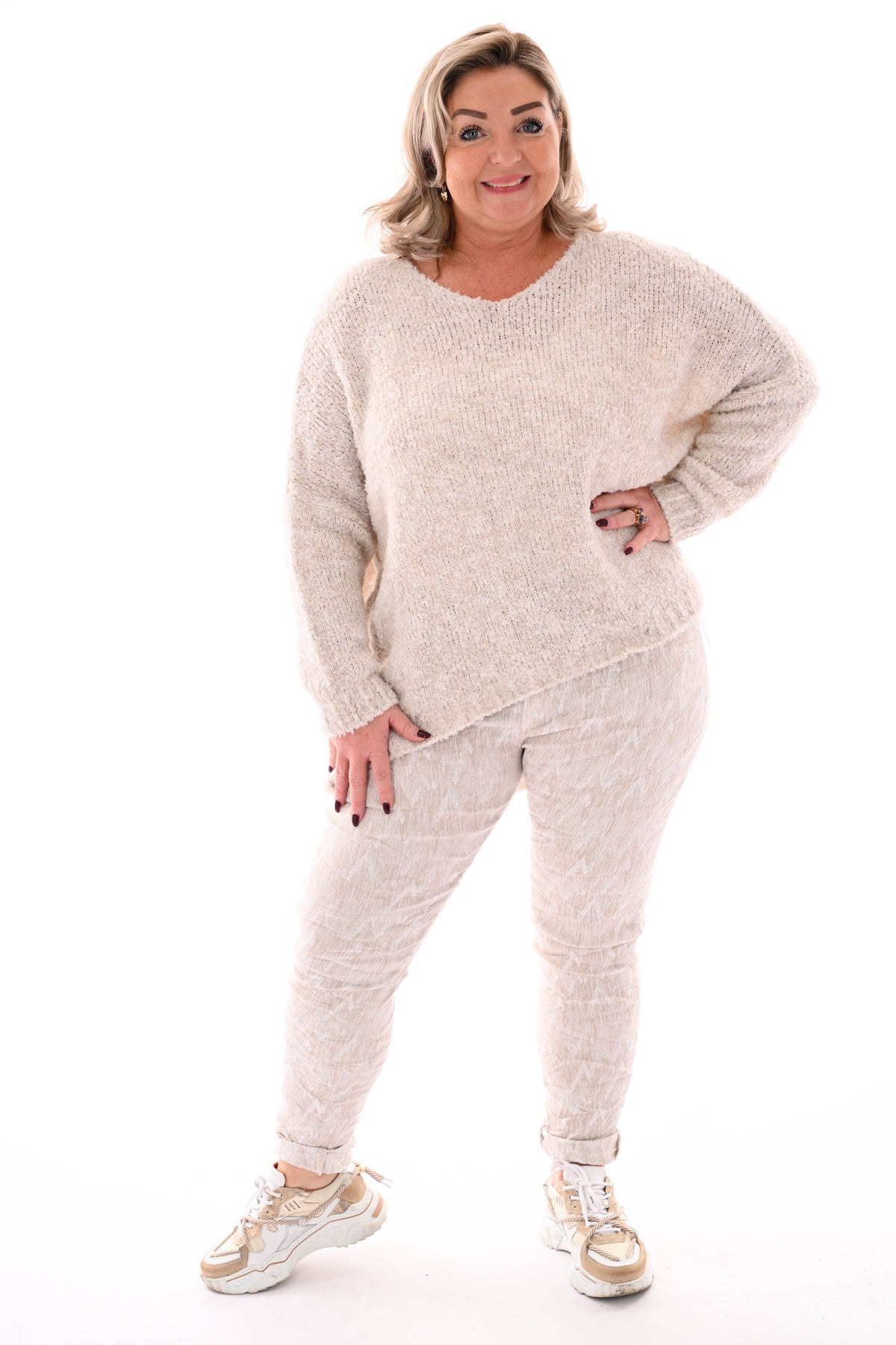 Grof gebreide boucle trui v-hals uni beige