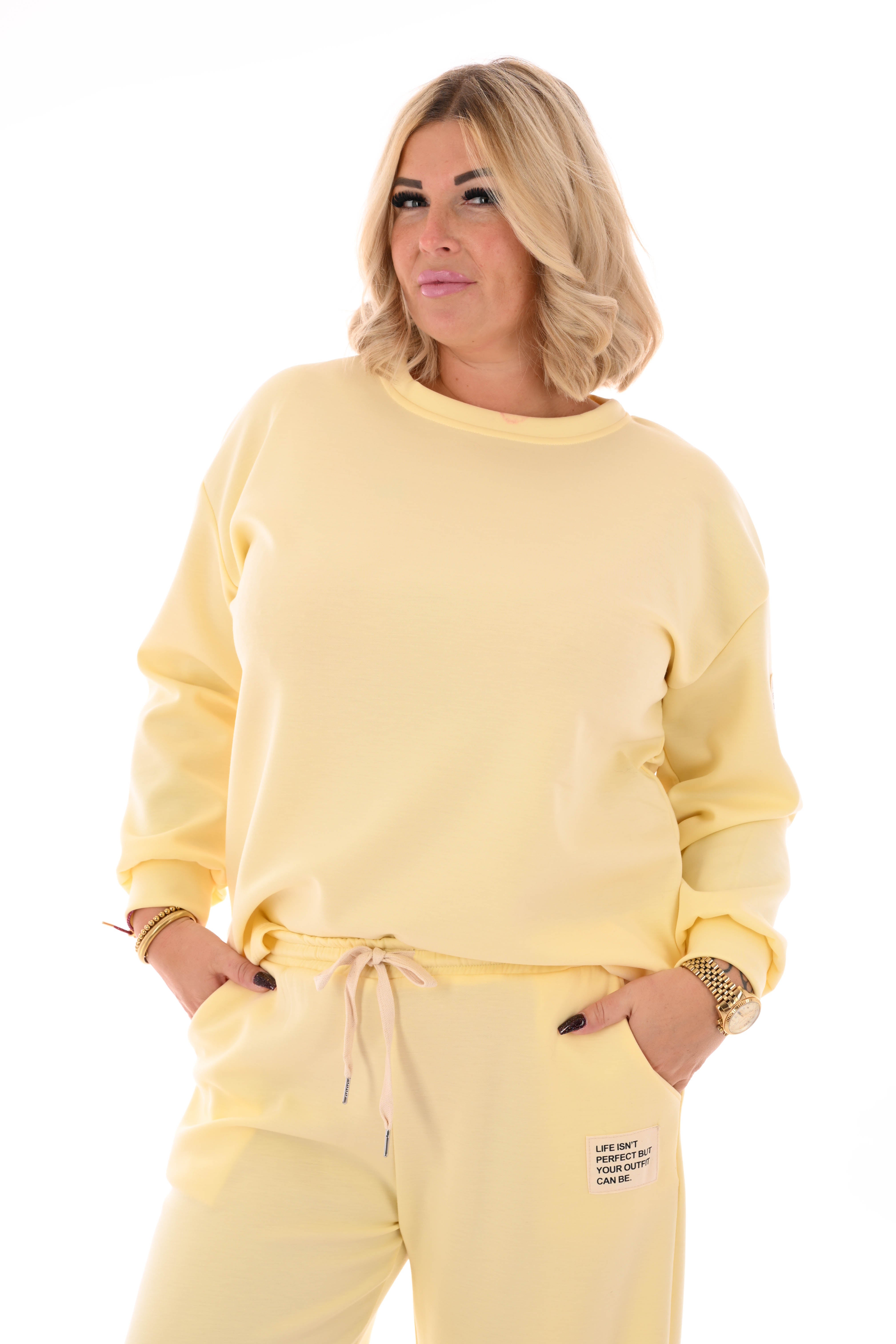 Tweedelig pak wijde broek applicatie botergeel