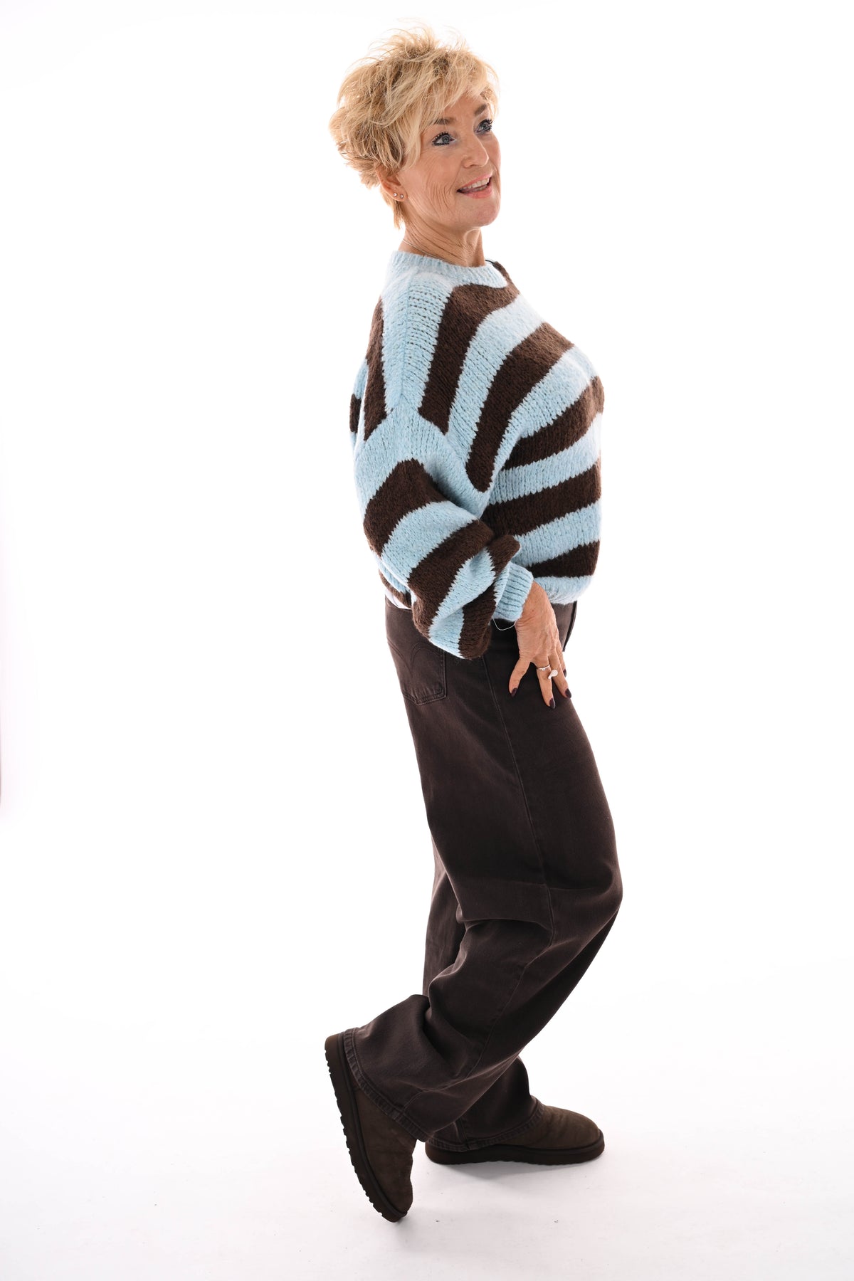 Grof gebreide trui brede streep lichtblauw