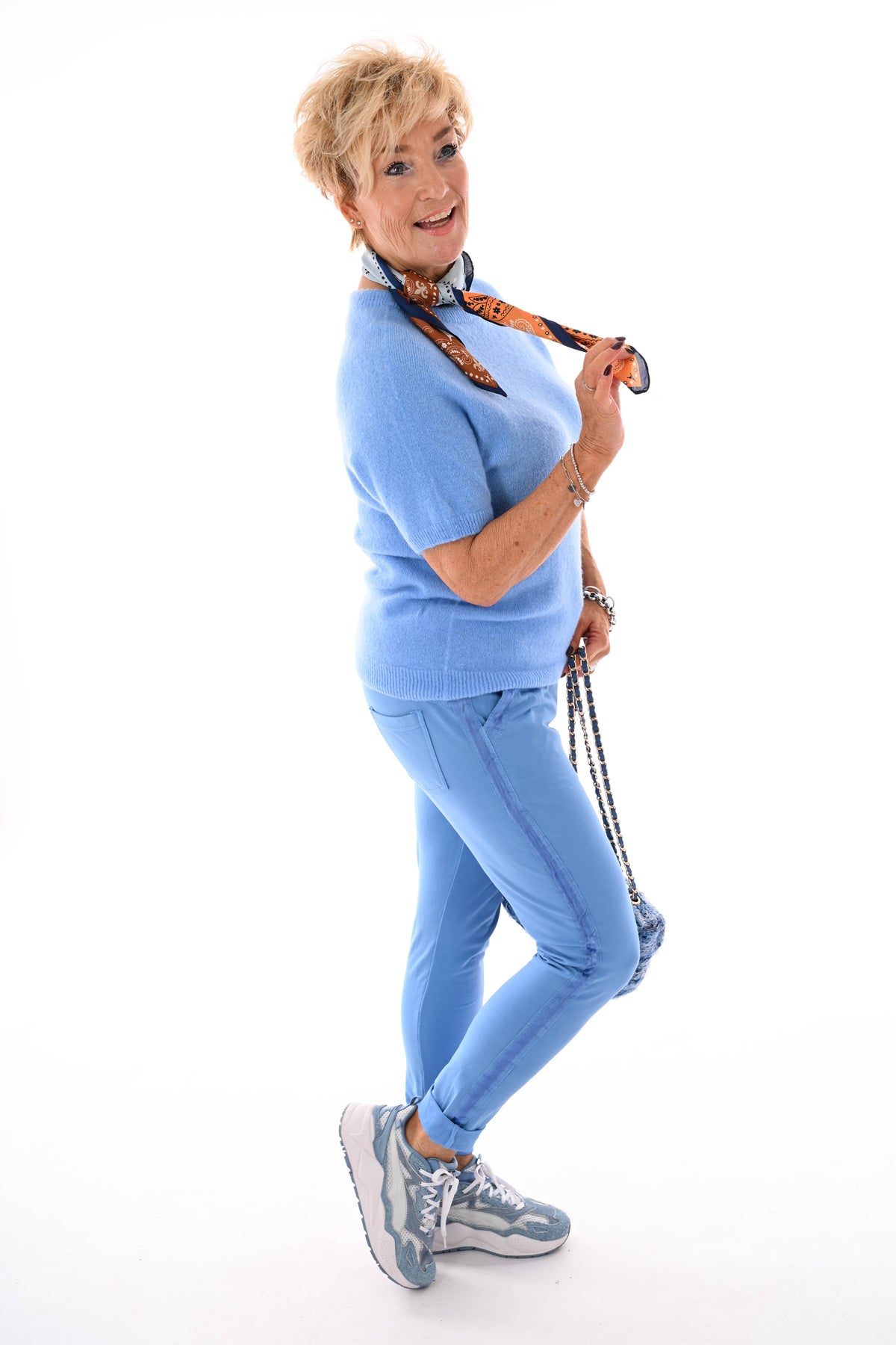 Fijn gebreide trui korte mouwen uni hemelblauw