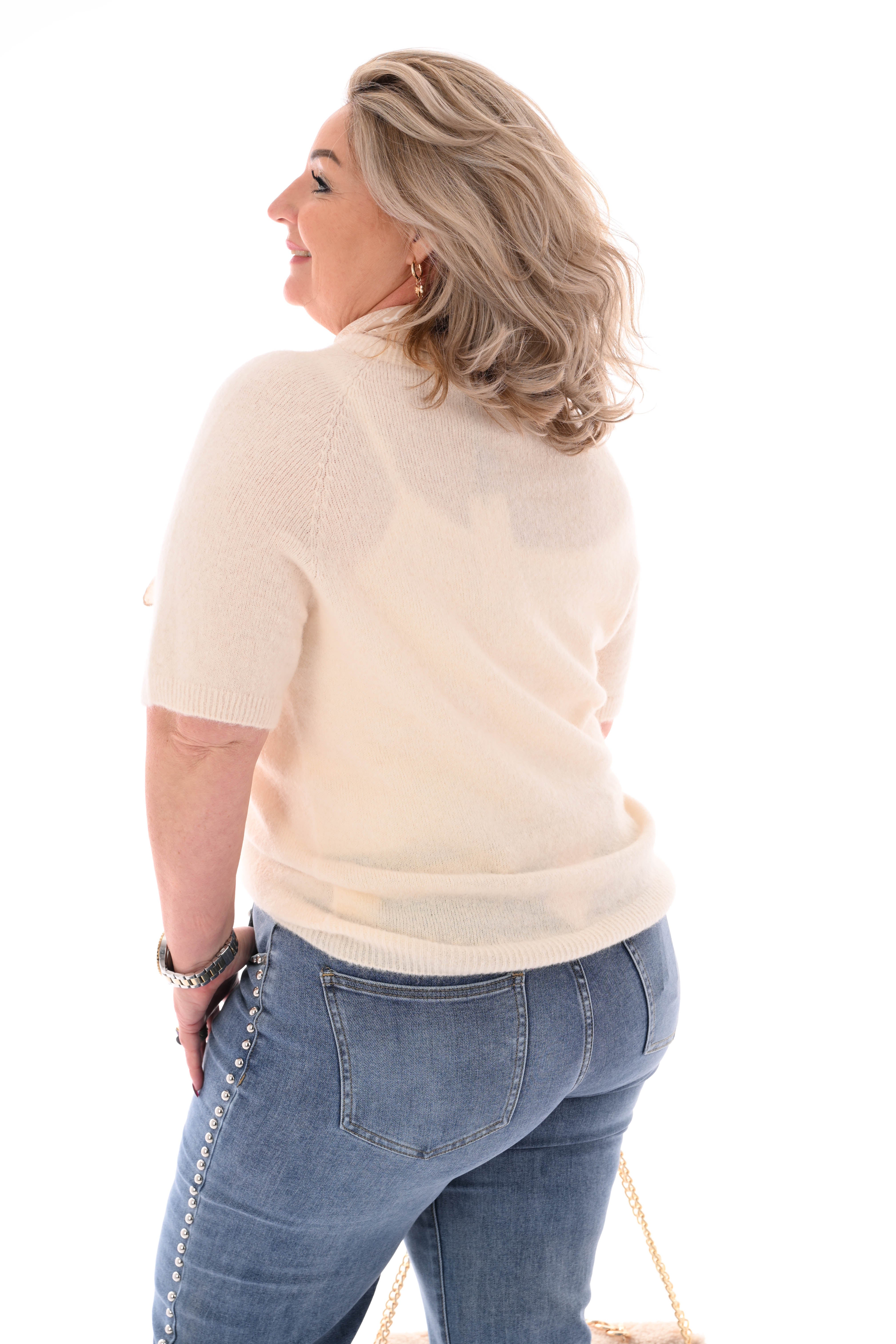 Fijn gebreide trui korte mouwen uni creme