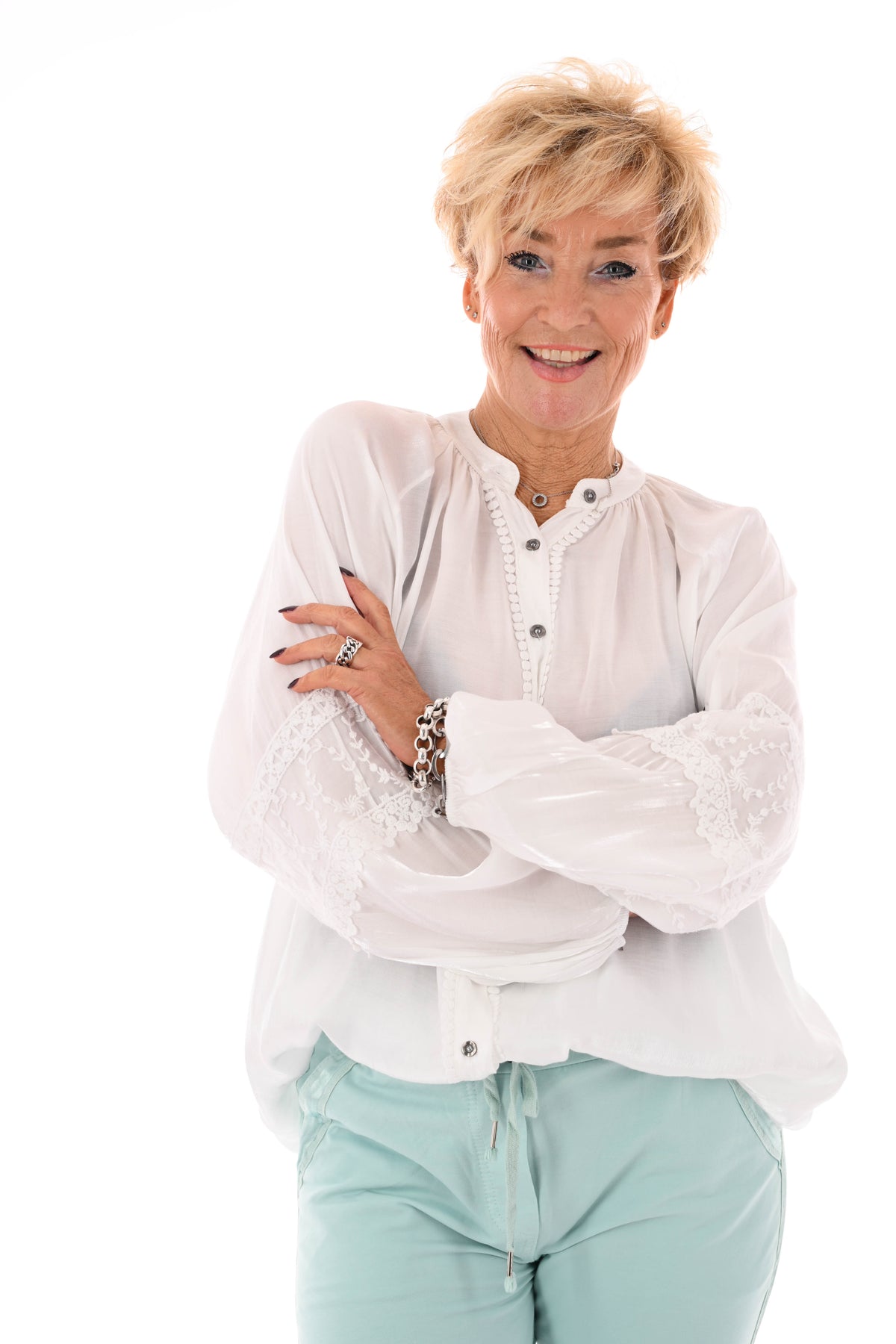 Silky blouse doorknoop met borduur details roomwit