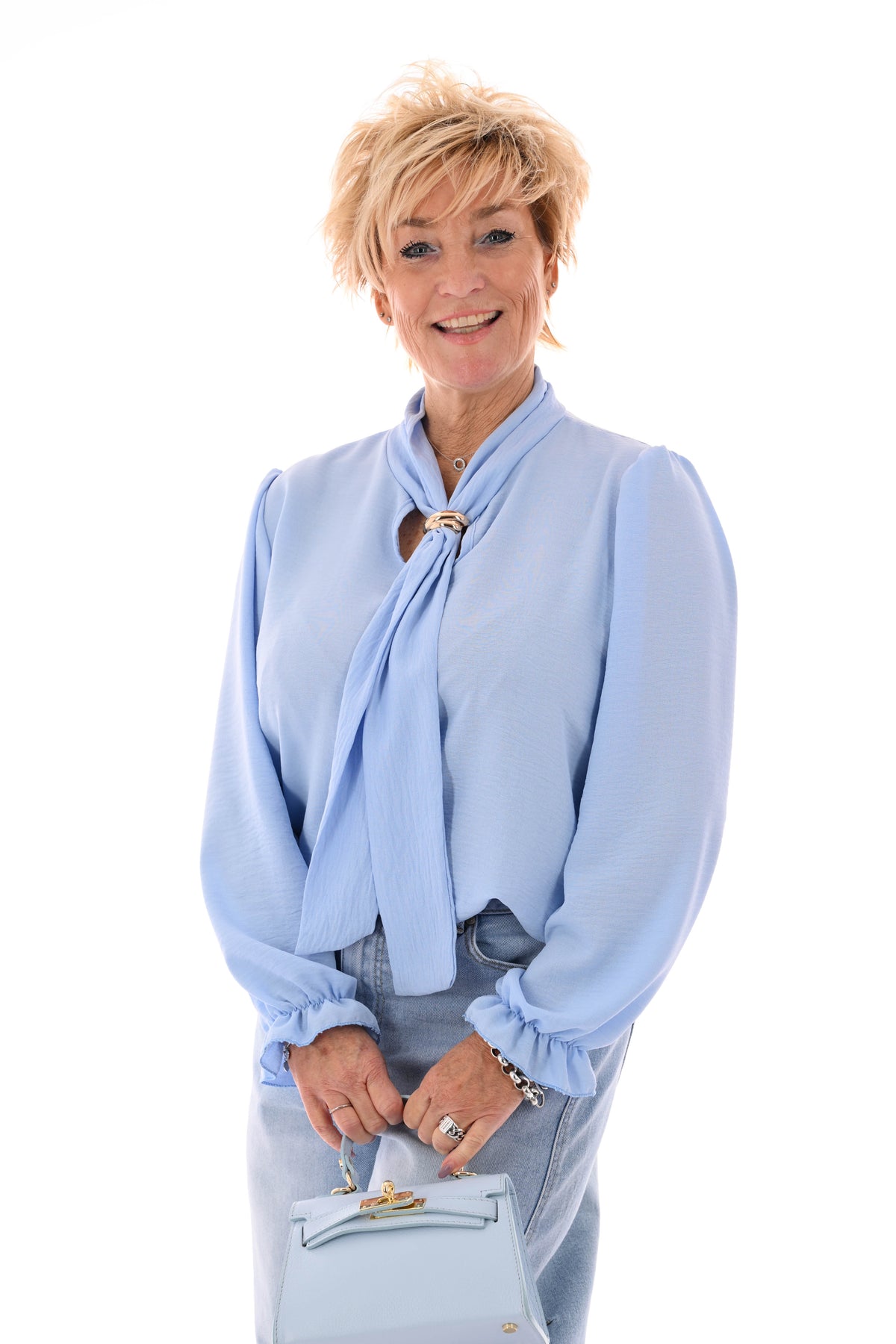 Top roezelmouwen met hals detail uni lichtblauw