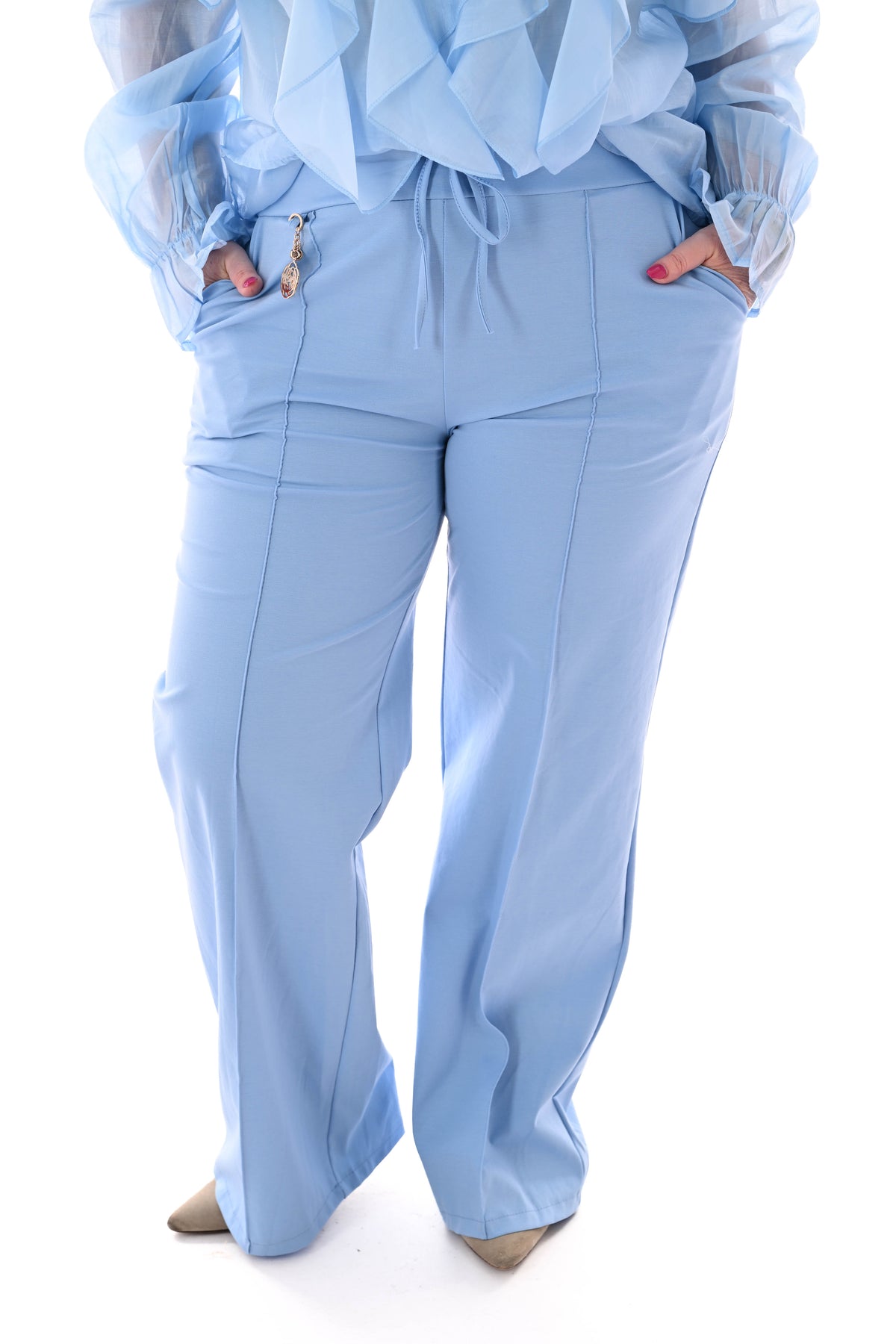 Wijde broek met brede elastieken band lichtblauw