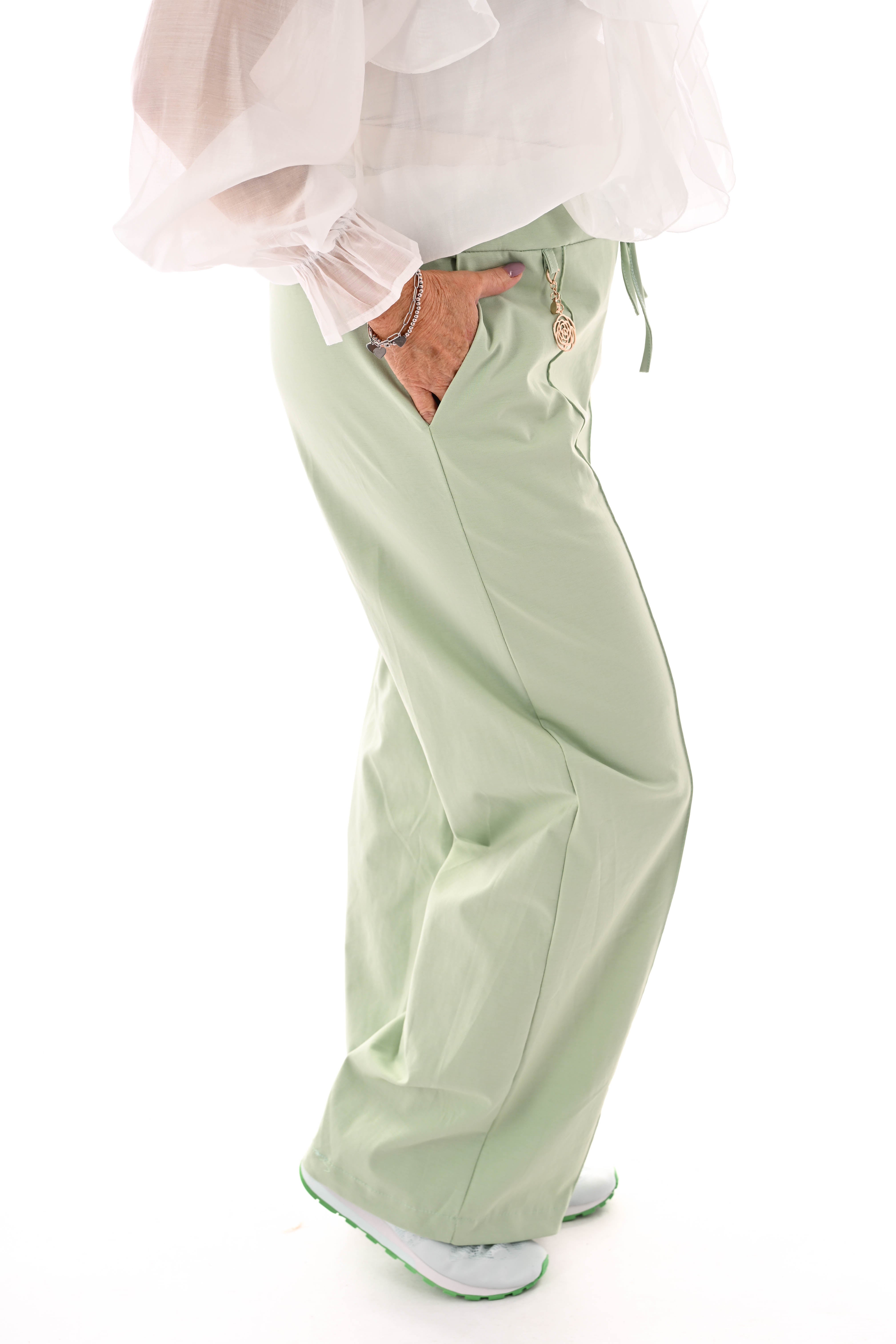 Wijde broek met brede elastieken band lindegroen