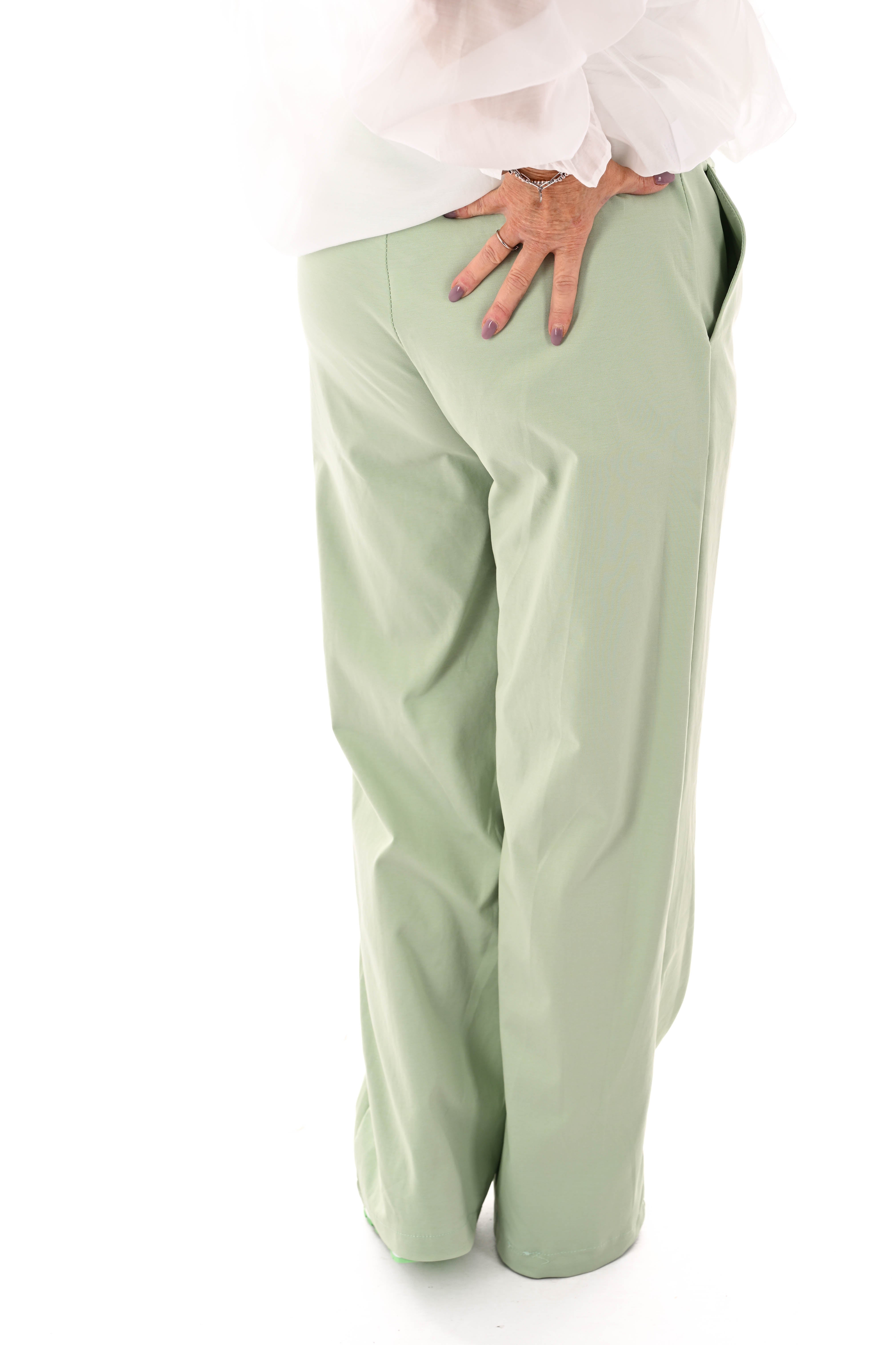 Wijde broek met brede elastieken band lindegroen