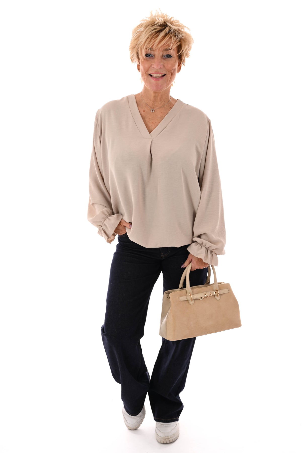 Top trompetmouwen v-hals uni beige