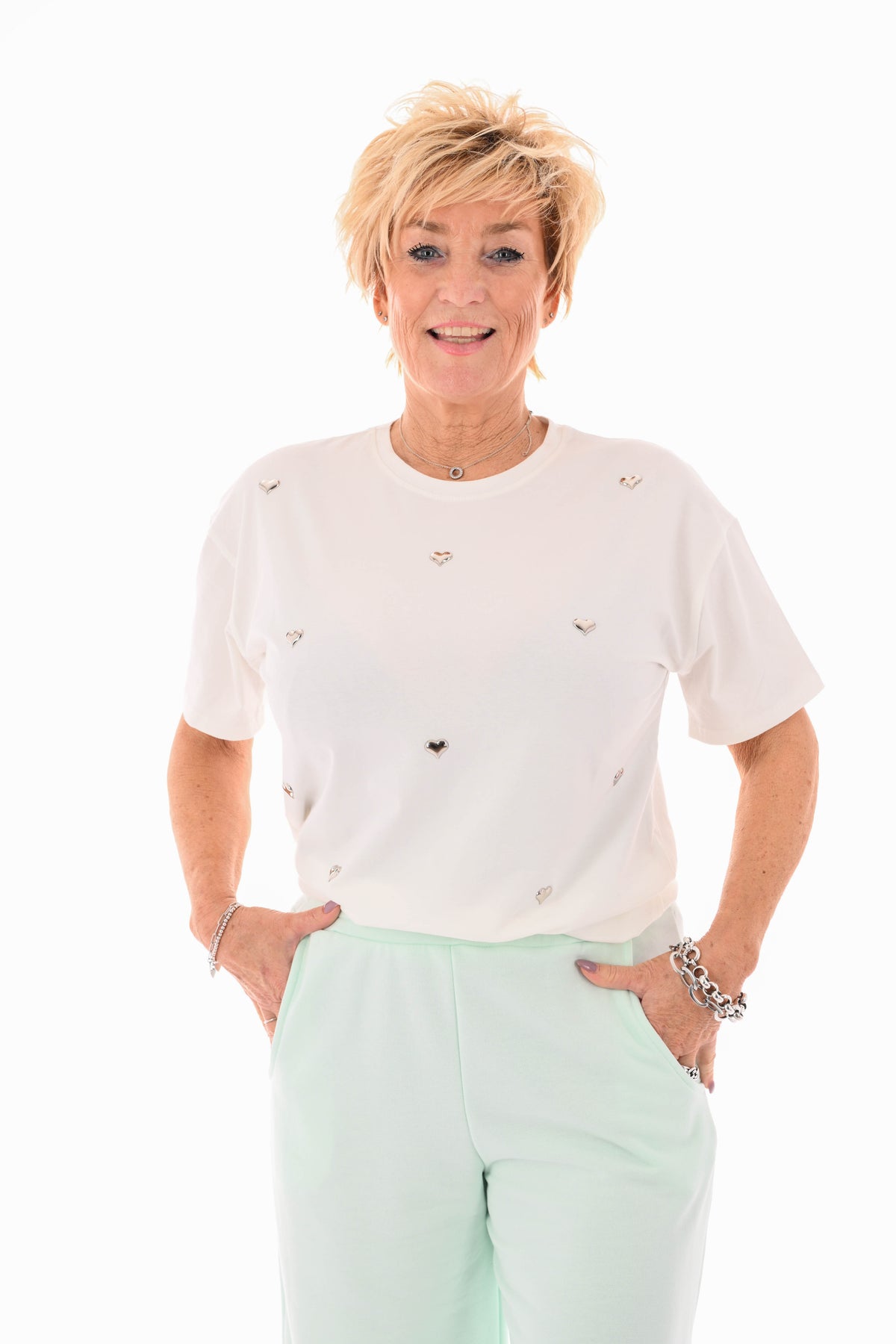 T-shirt zilveren hartjes roomwit