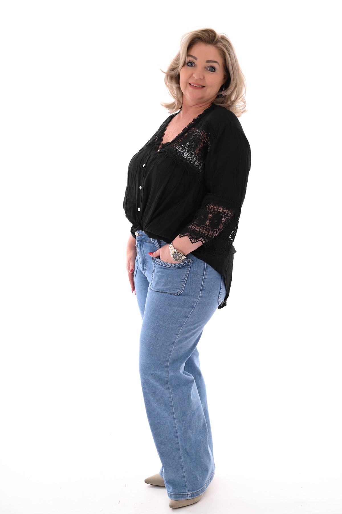 Blouse broderie detail 3/4e mouwen zwart