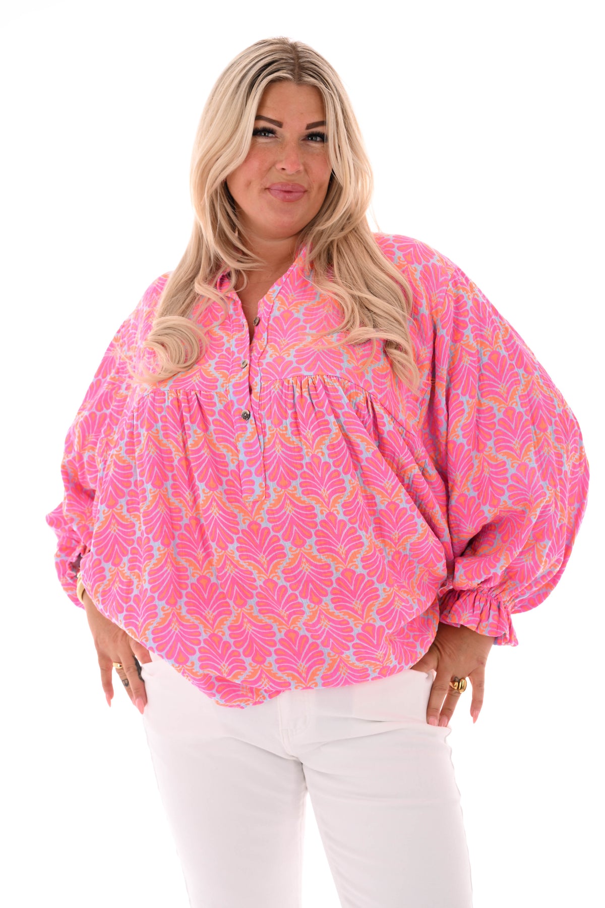 Blouse roezelmouwen abstracte bloemen lichtblauw/fuchsia