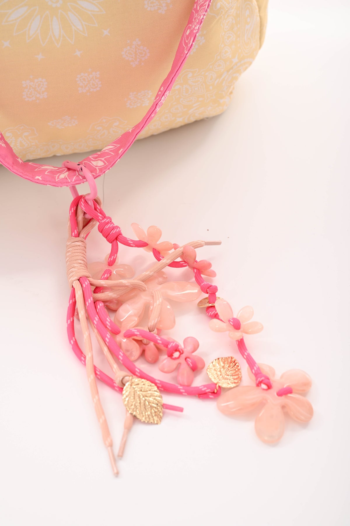Grote tas paisley  Amour en sleutelhanger lichtgeel