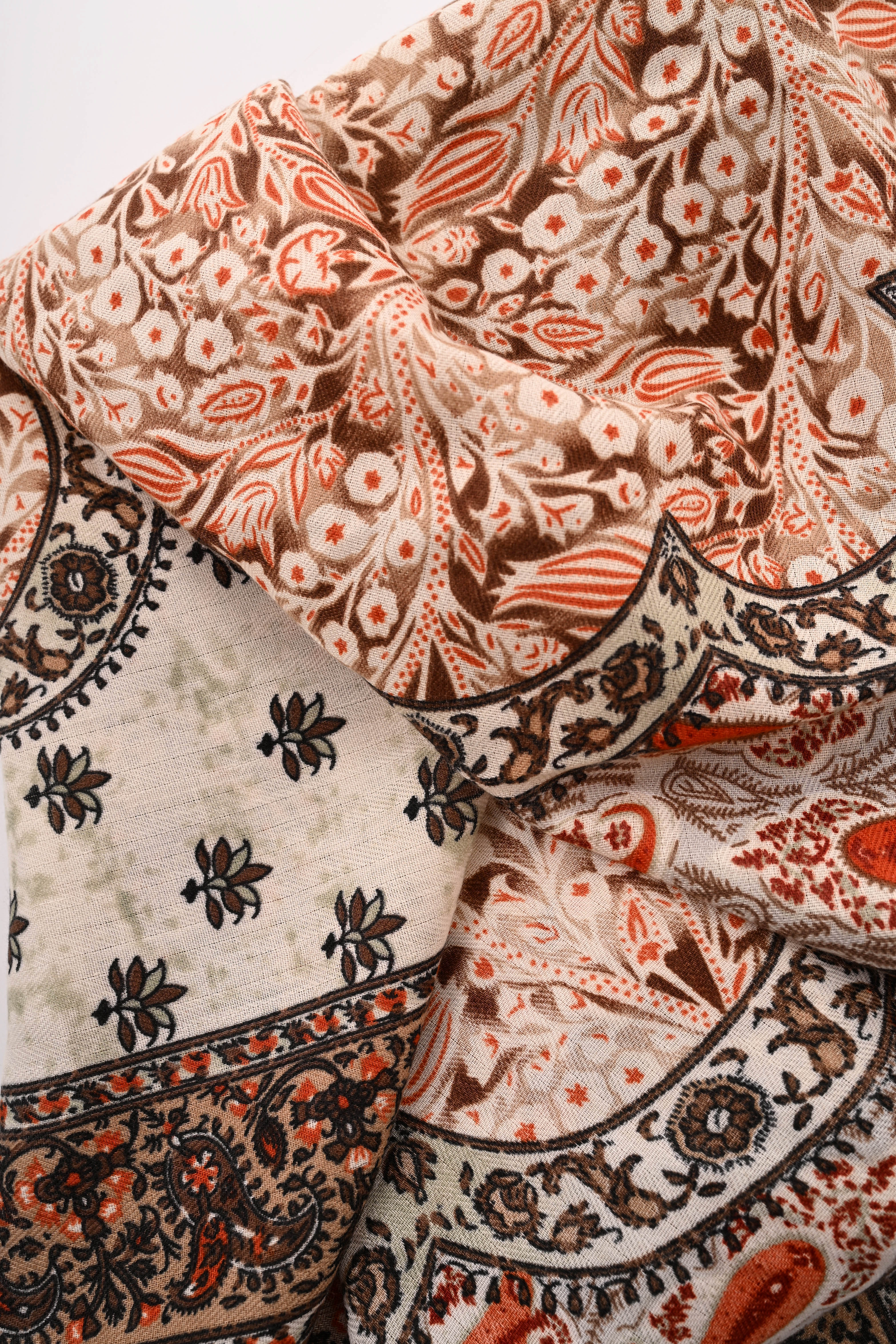 Kort sjaaltje bloemen paisley bruin/oranje