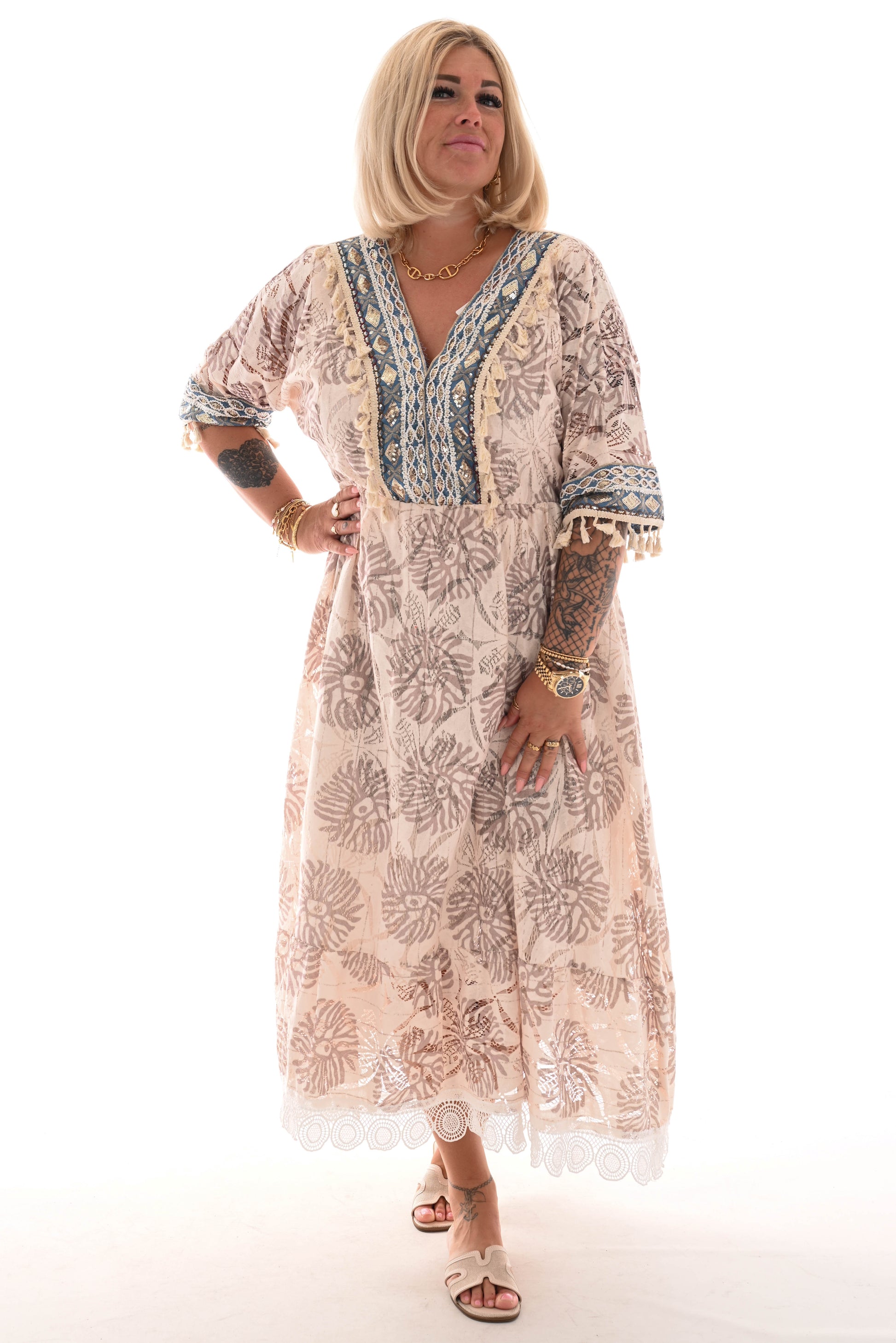 Bohemian dress v-hals beige