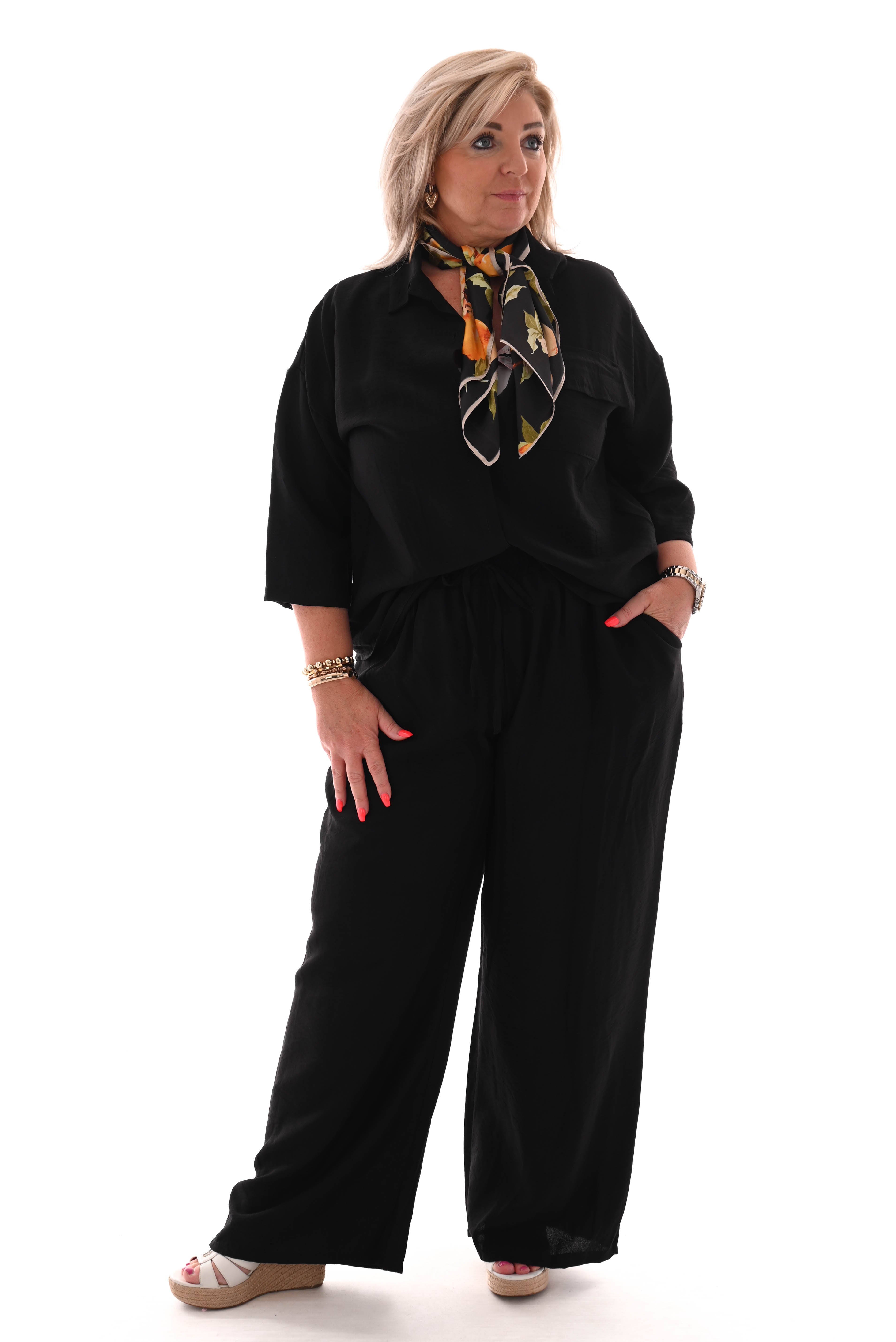 Tweedelig set blouse met borstzak uni zwart