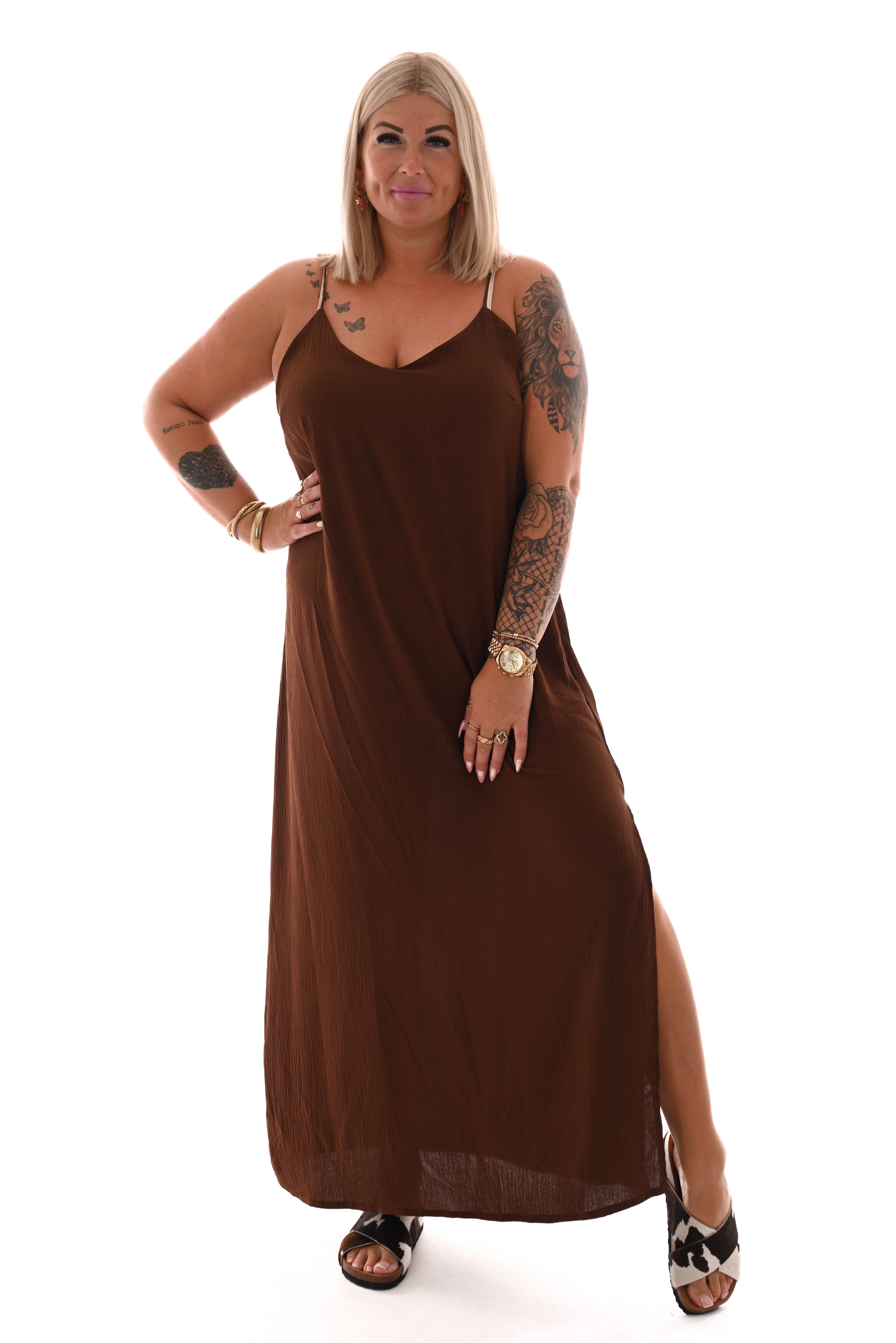 Jurk spaghetti bandjes met split uni bruin