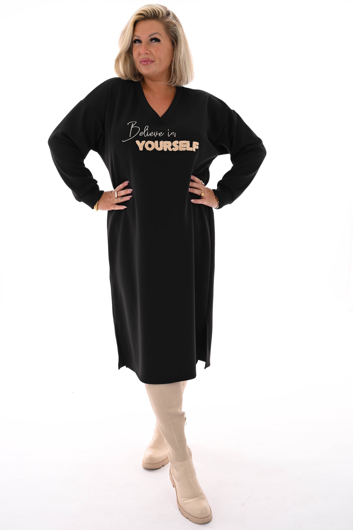 Sweaterdress believe in yourself zwart
