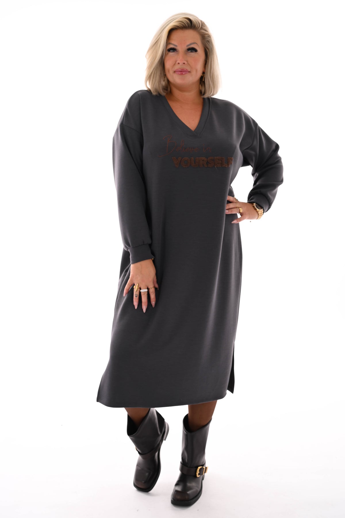 Sweaterdress believe in yourself antraciet