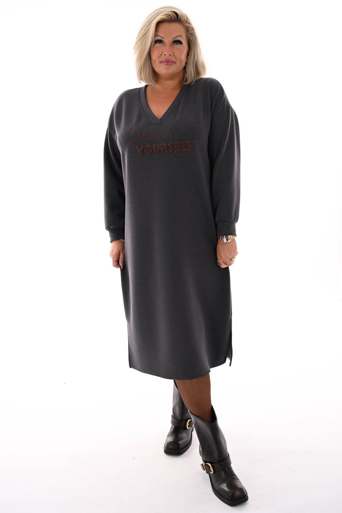 Sweaterdress believe in yourself antraciet
