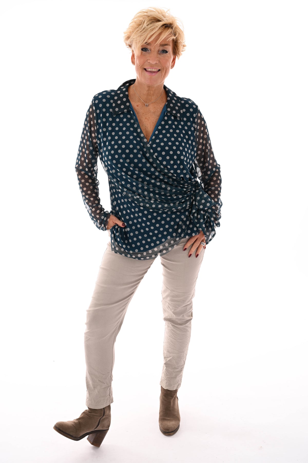 Top v-hals dots met strik petrol