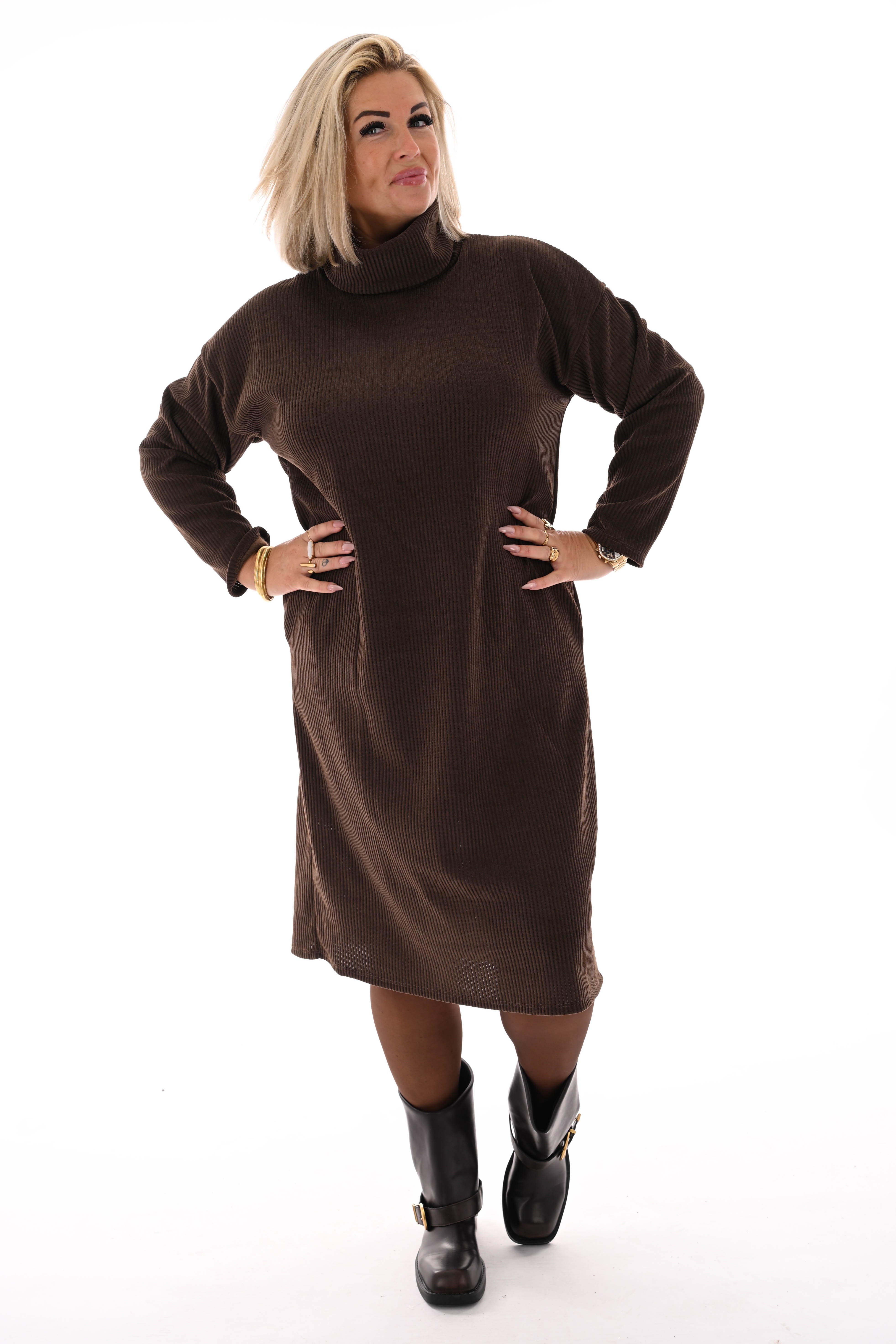 Jurk rib met col donkerbruin