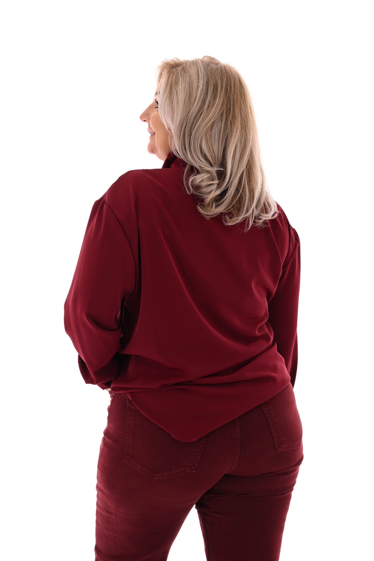 Doorknoop blouse gouden details bordeaux