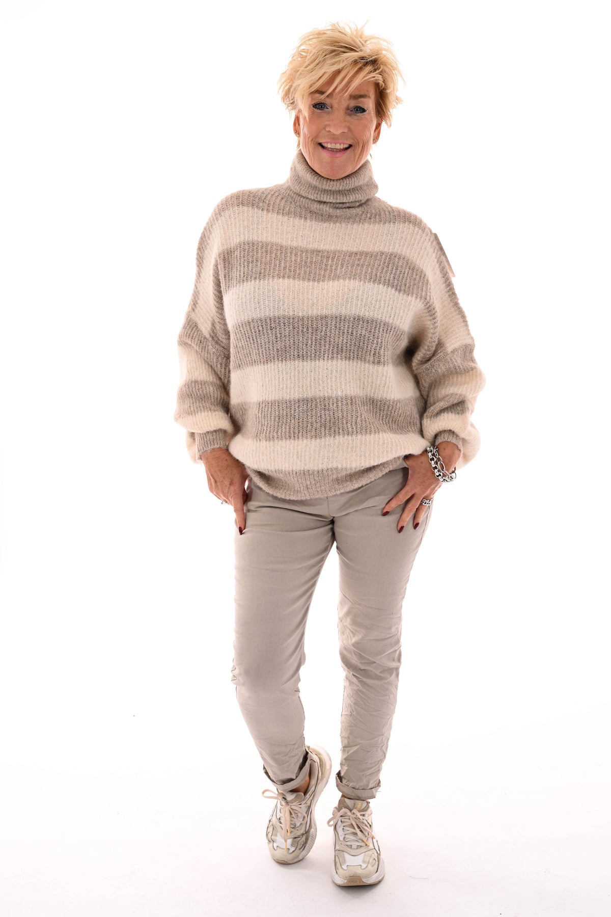 Gebreide coltrui met strepen beige