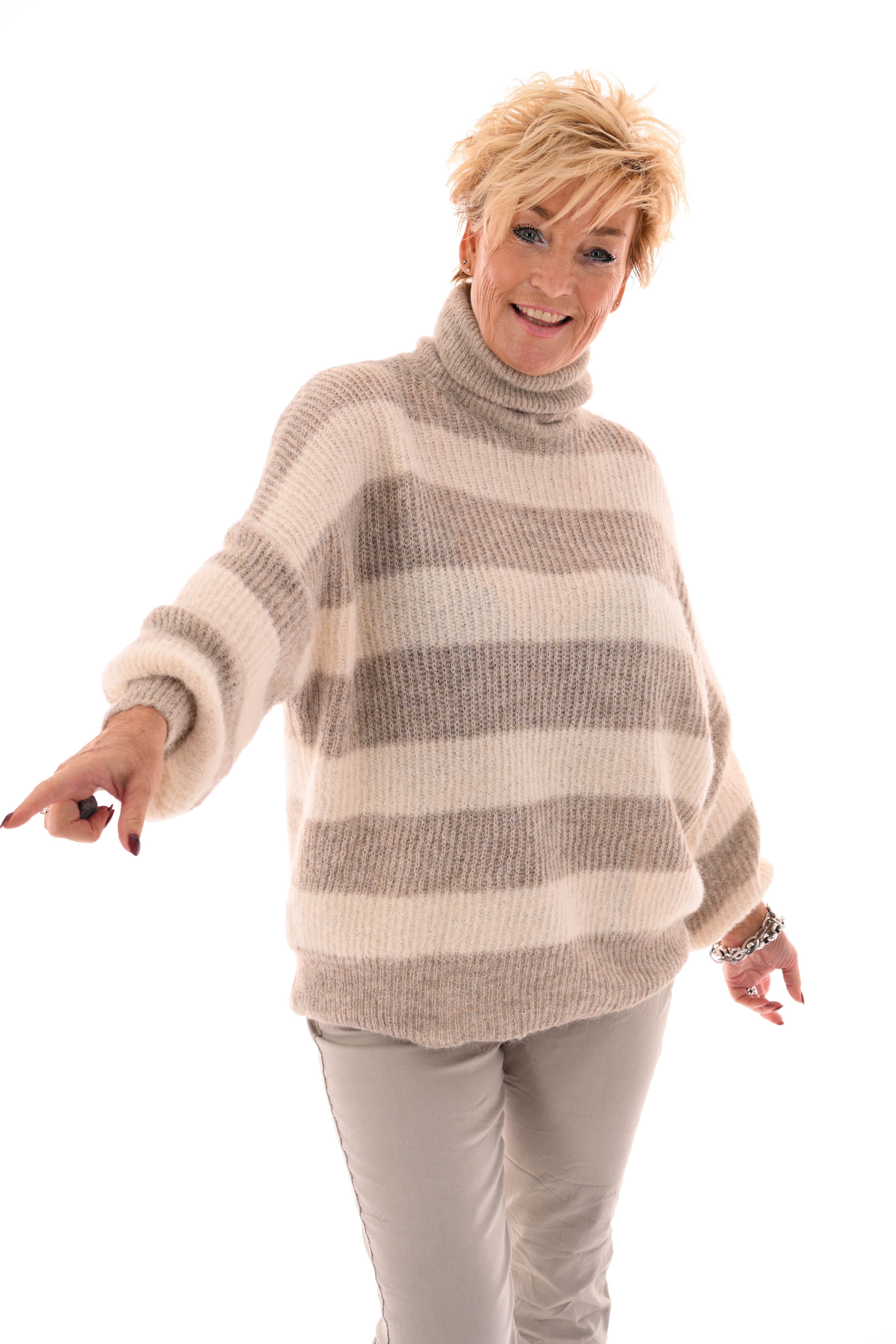 Gebreide coltrui met strepen beige