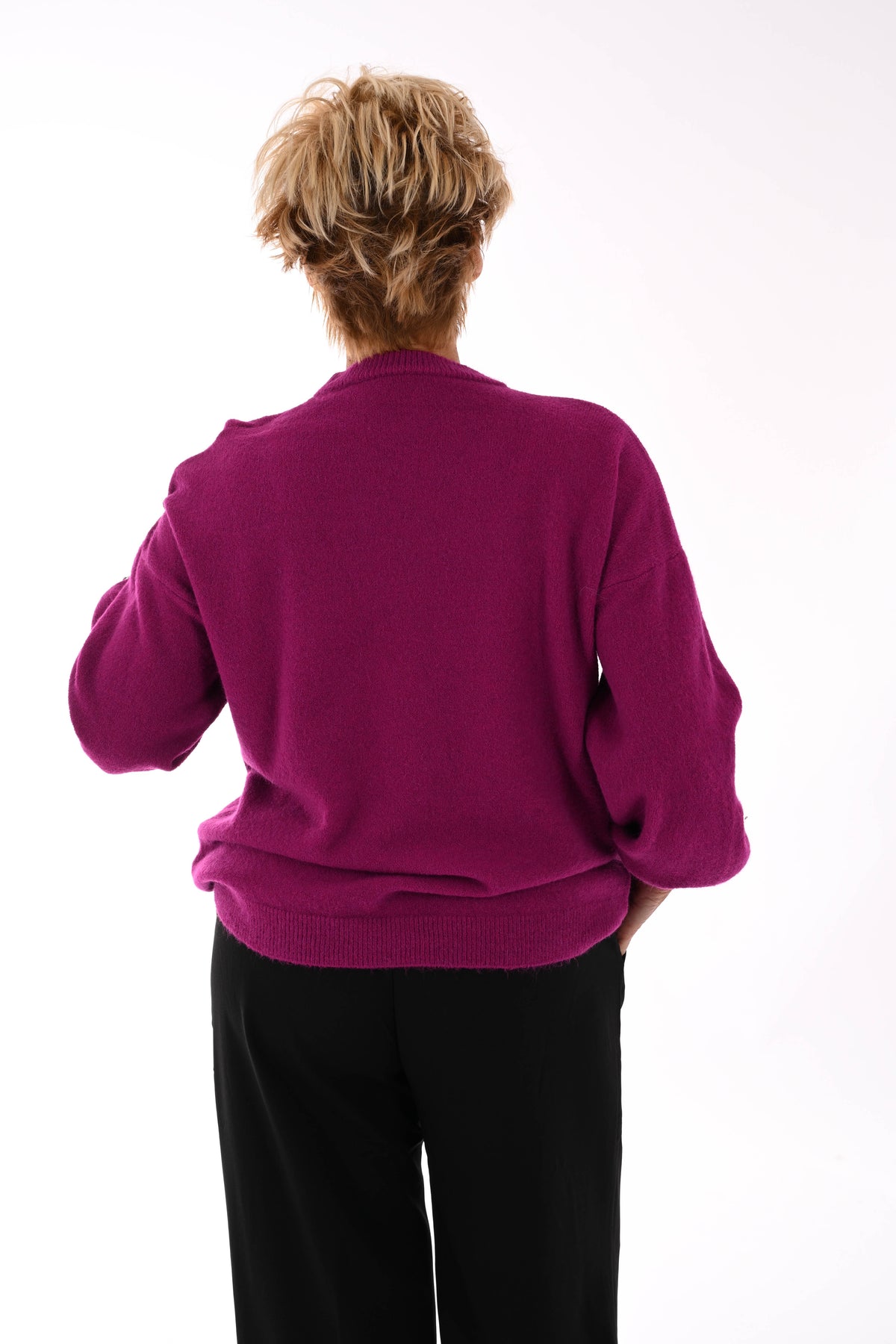 Fijn gebreide trui ronde hals uni cyclaam