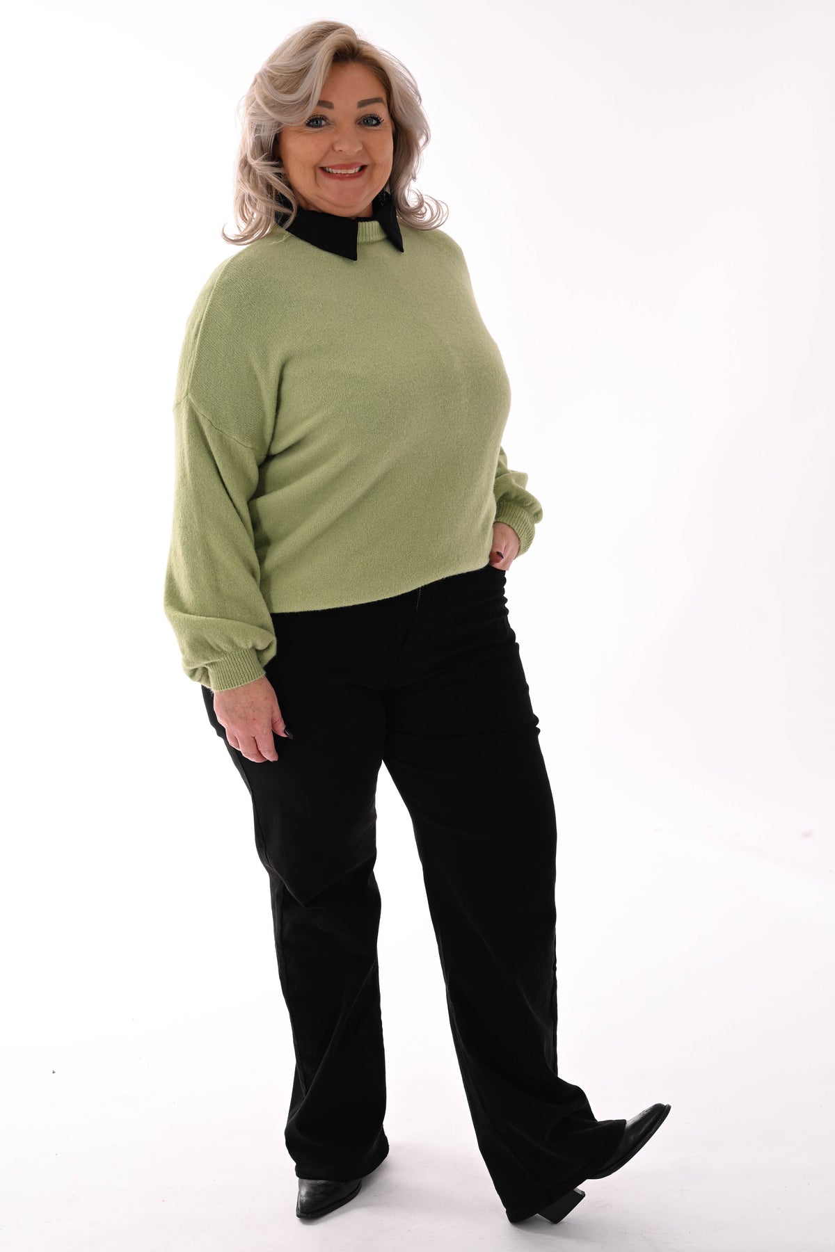 Fijn gebreide trui ronde hals uni pistache