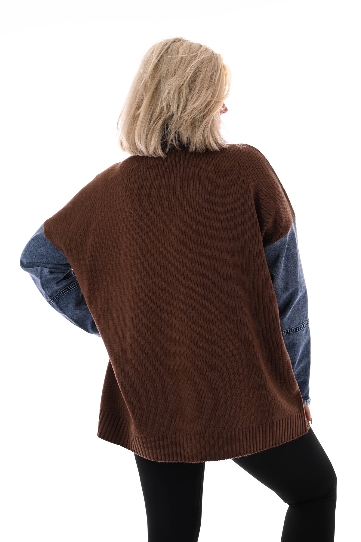 Gebreid vest met jeans bruin