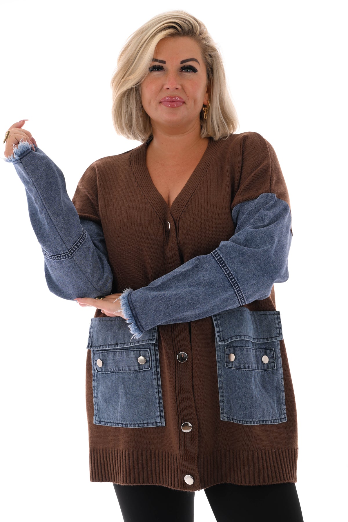 Gebreid vest met jeans bruin