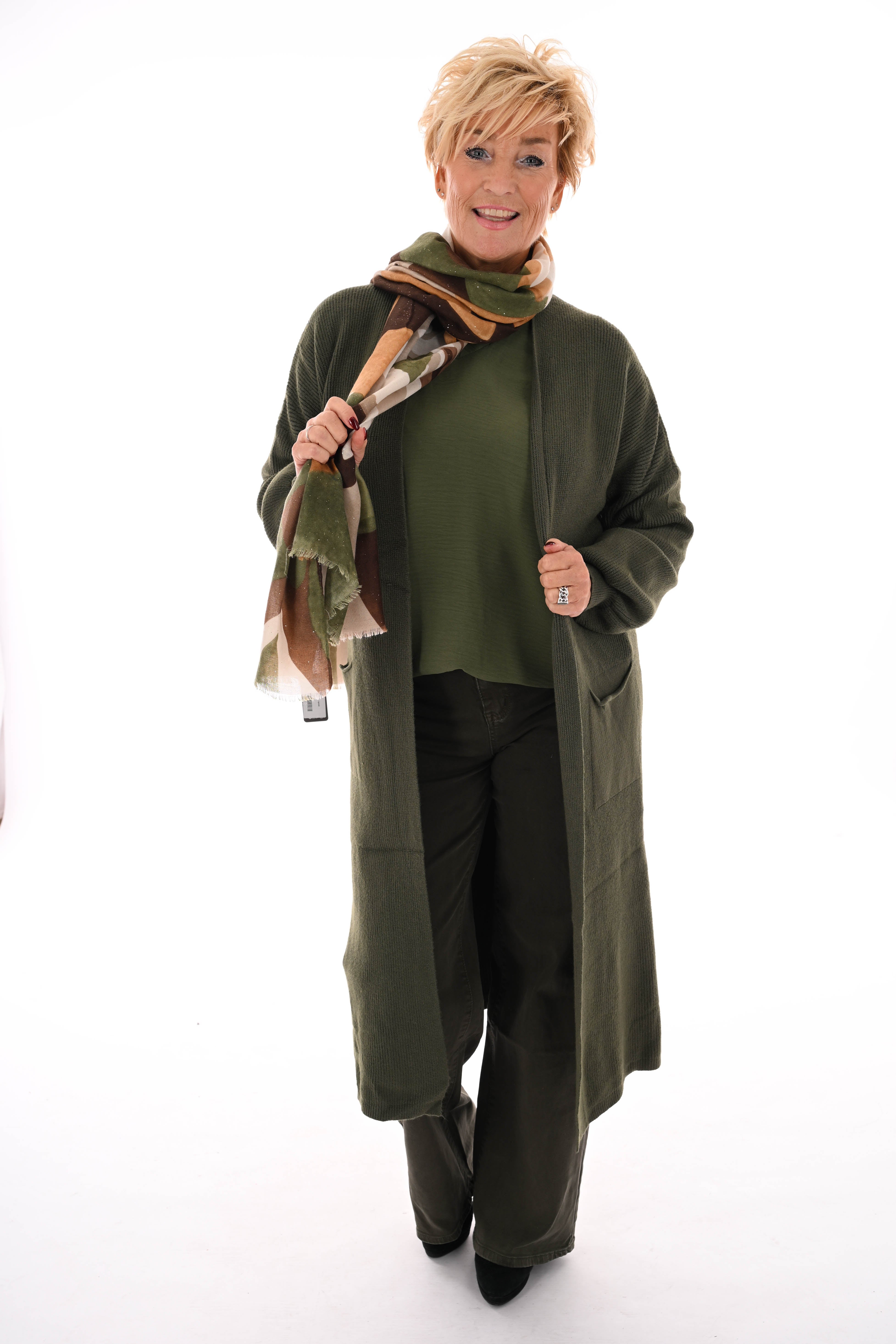 Gebreid vest pofmouwen legergroen