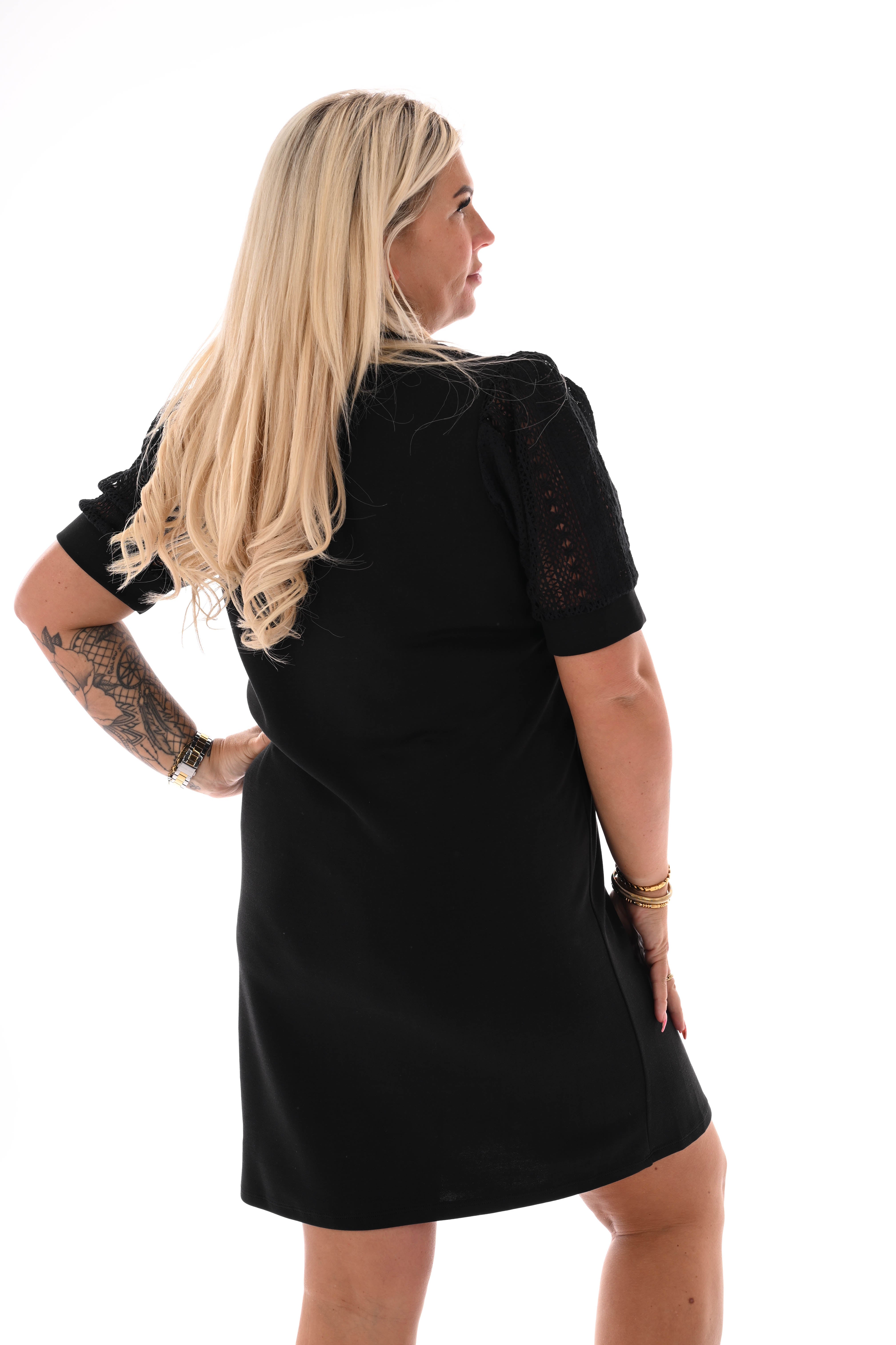Korte sweaterdress kanten korte mouwen zwart