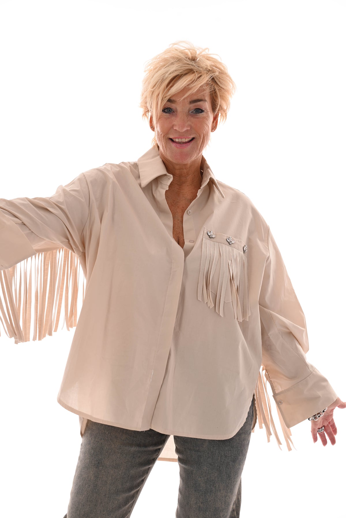 Blouse franjes met borstzak beige