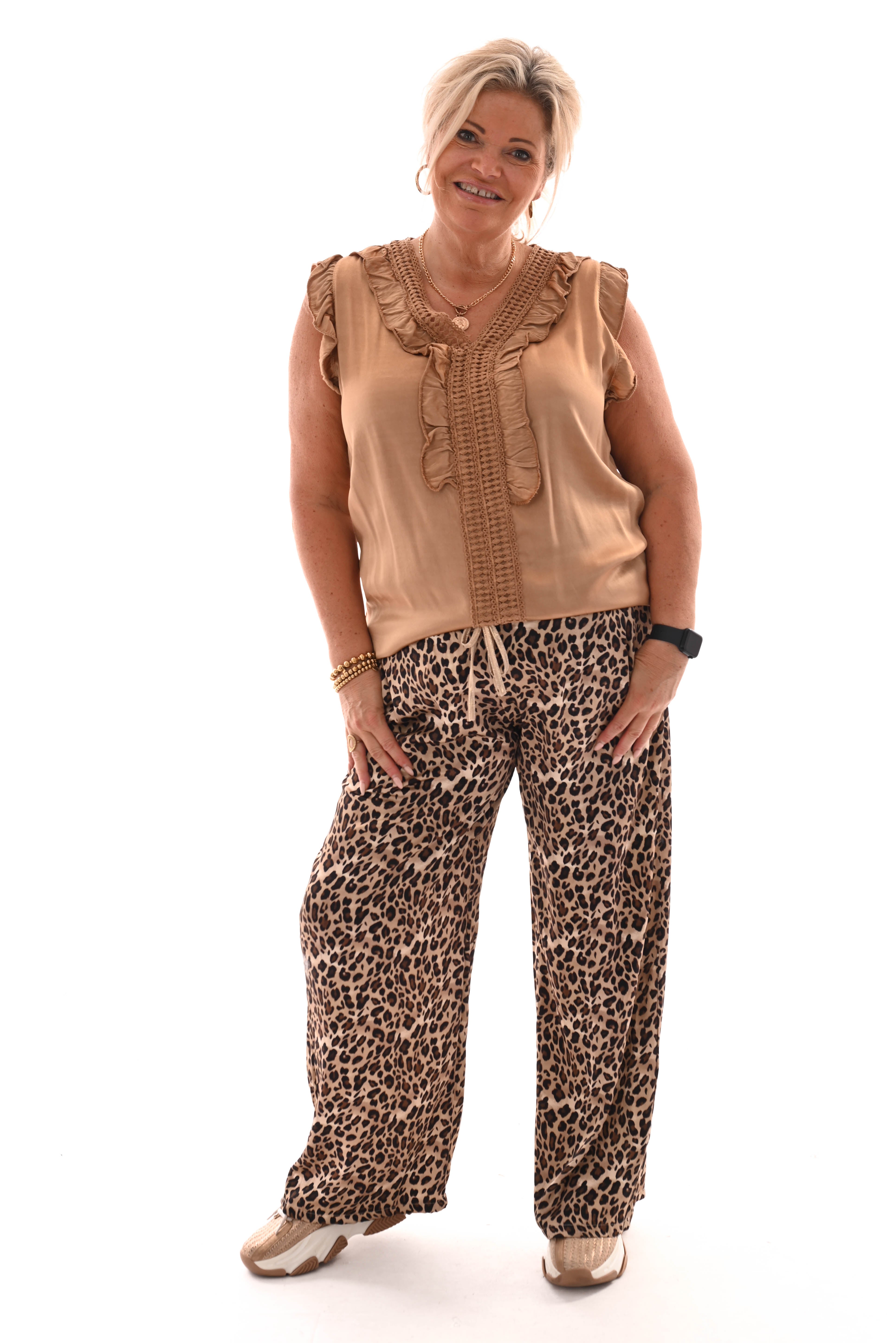 Silky top roezel mouwen camel