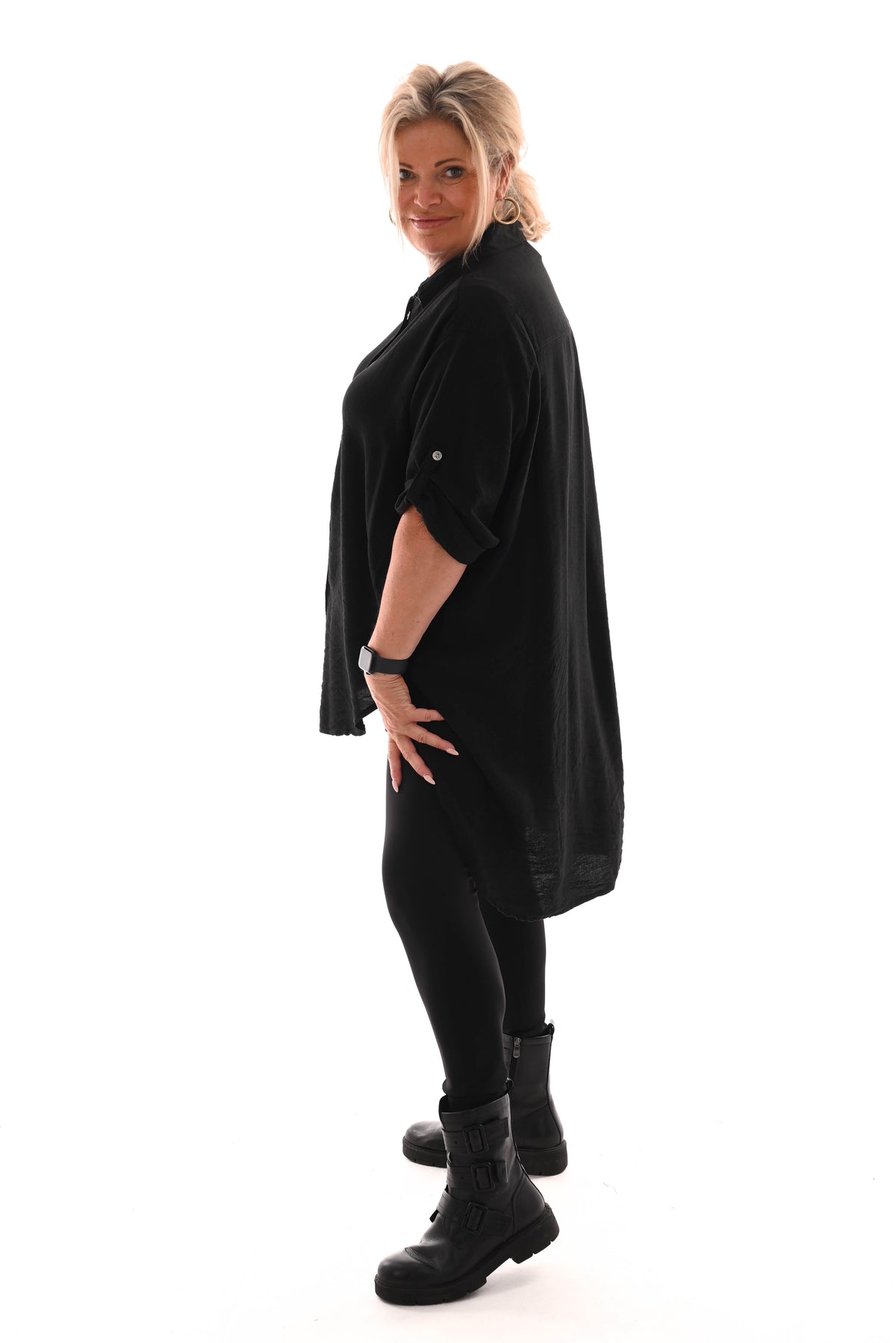 Doorknoop blouse crepe ophaalmouwen zwart