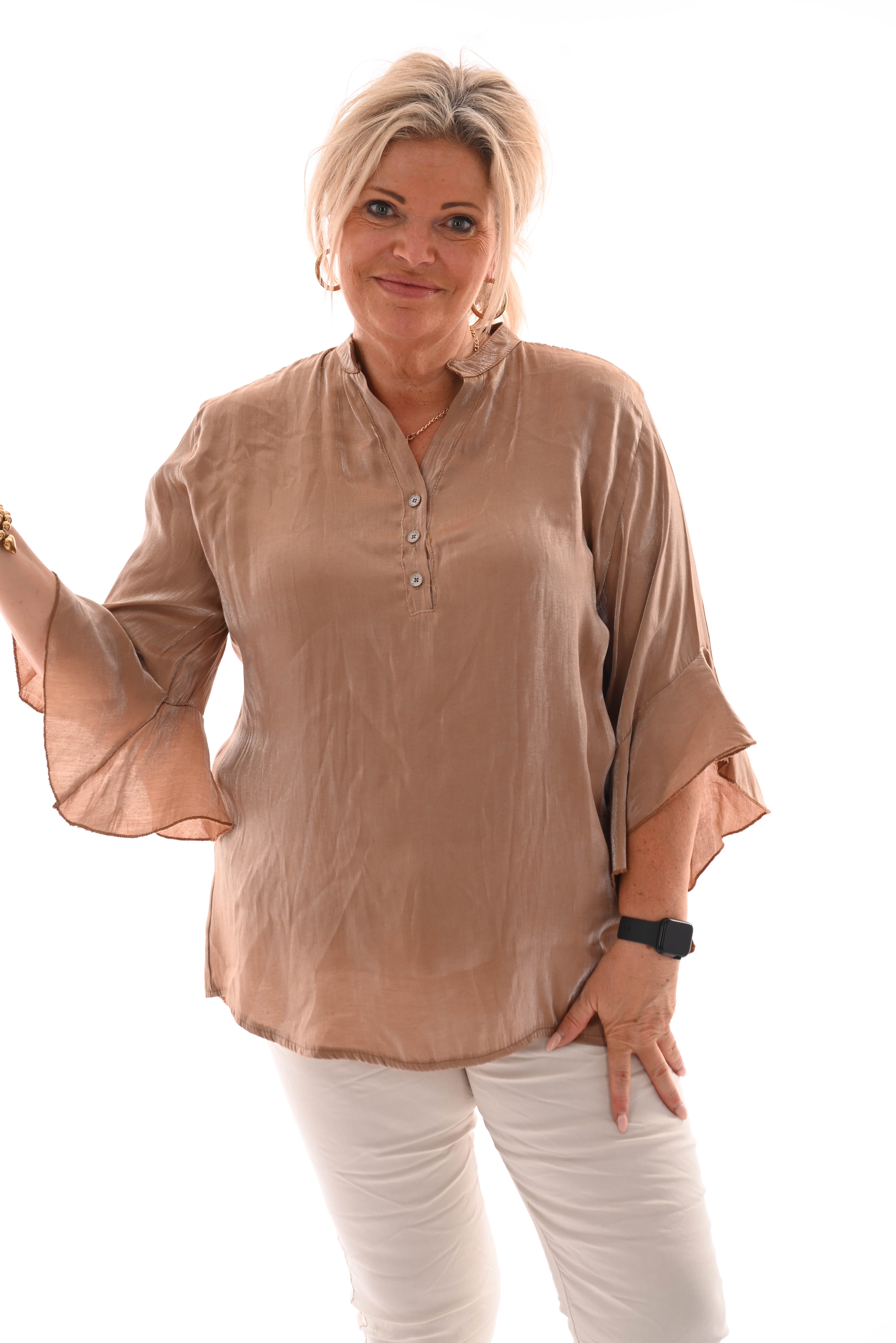 Silky top v-hals uitlopende mouwen camel