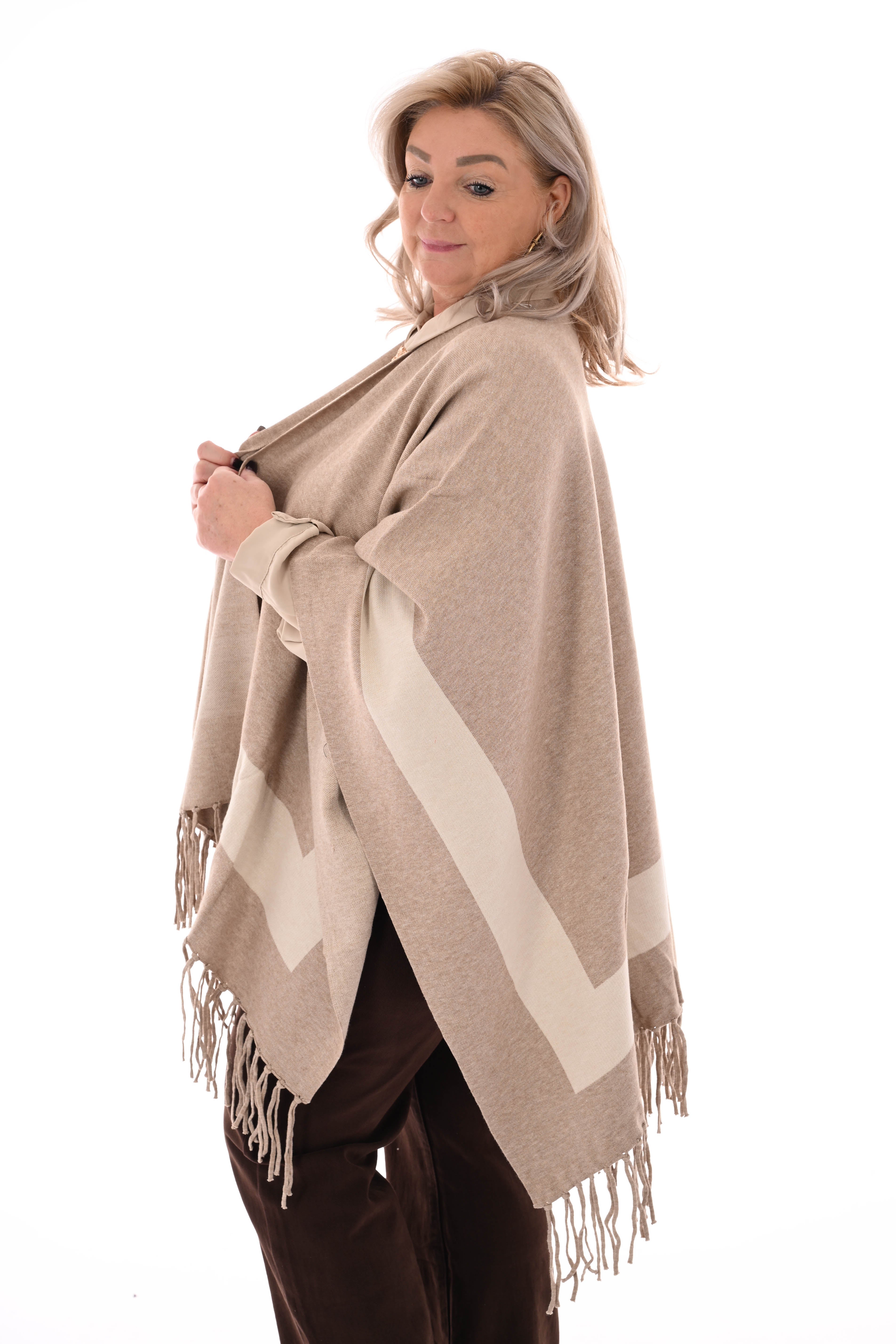 Omslagdoek streep en franjes beige