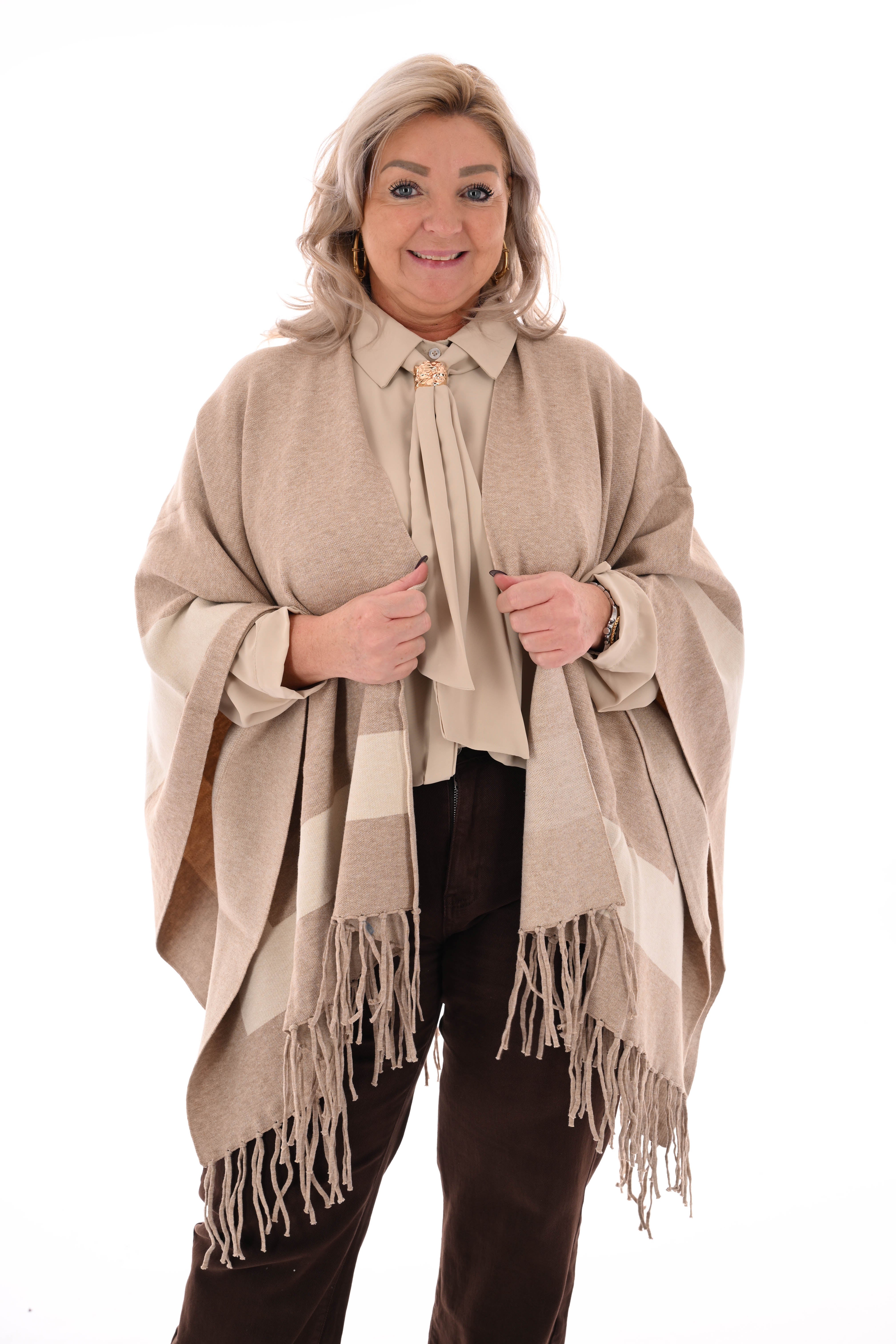 Omslagdoek streep en franjes beige