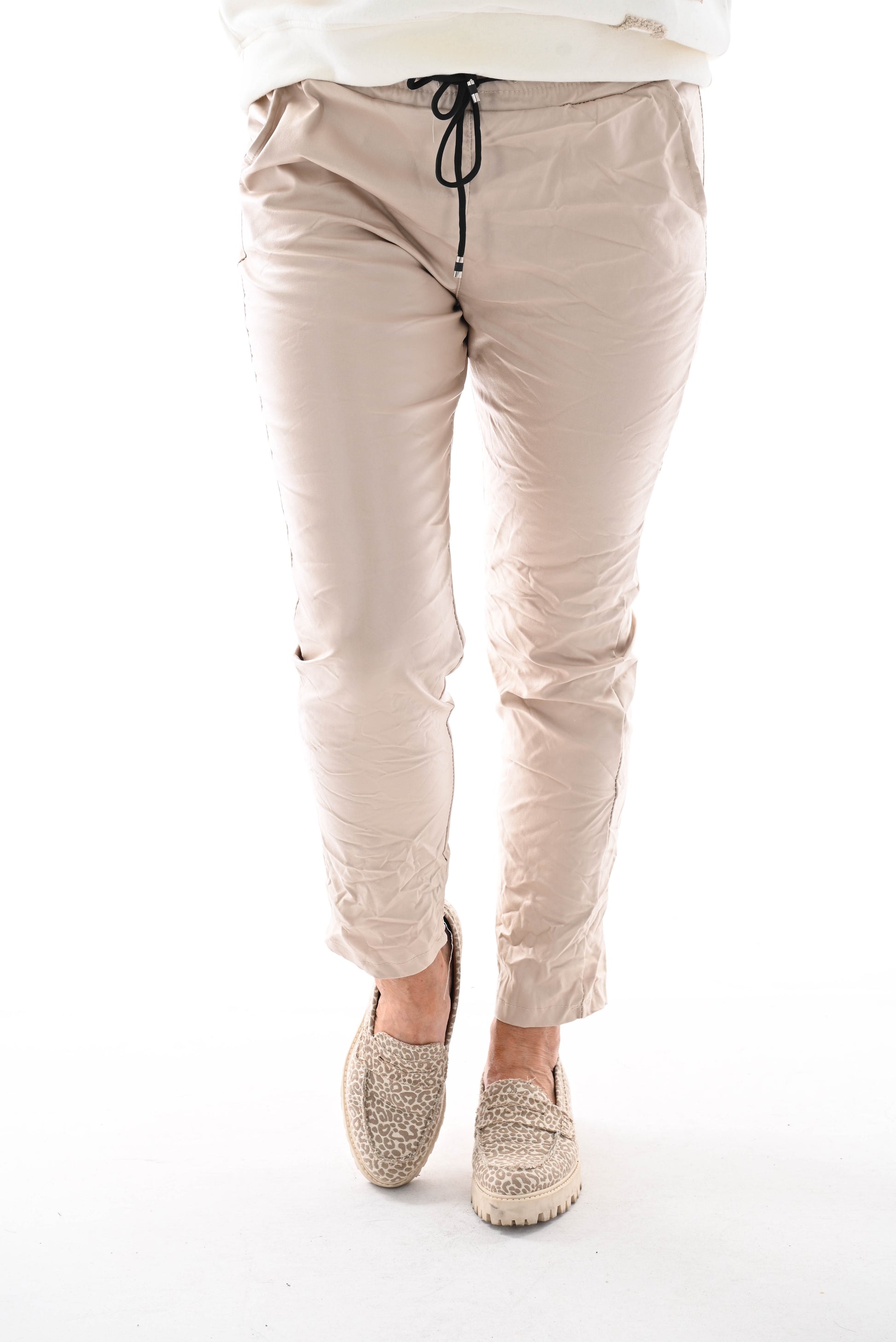 Leather look jogger beige