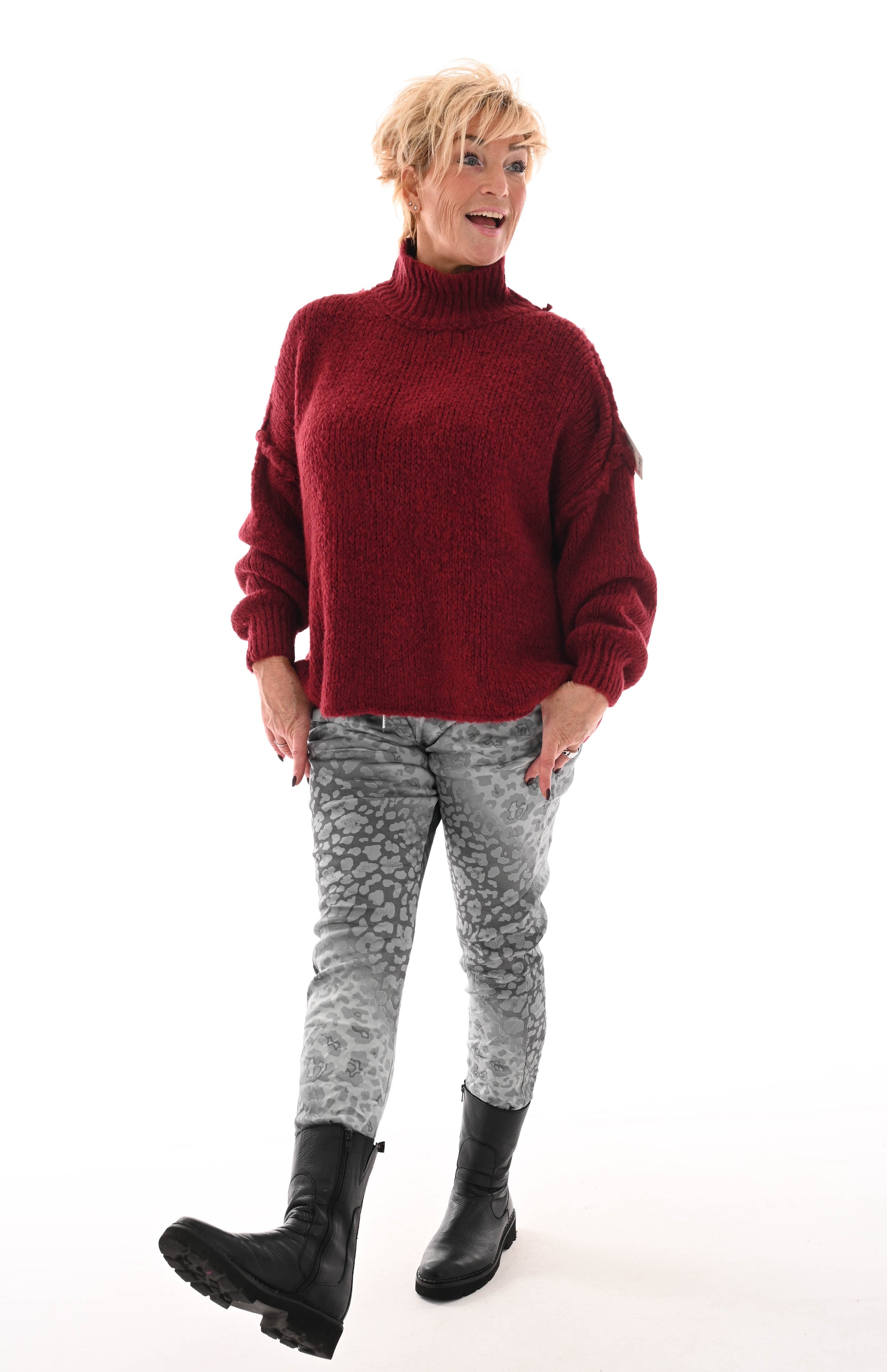 Kort gebreide trui turtle neck bordeaux